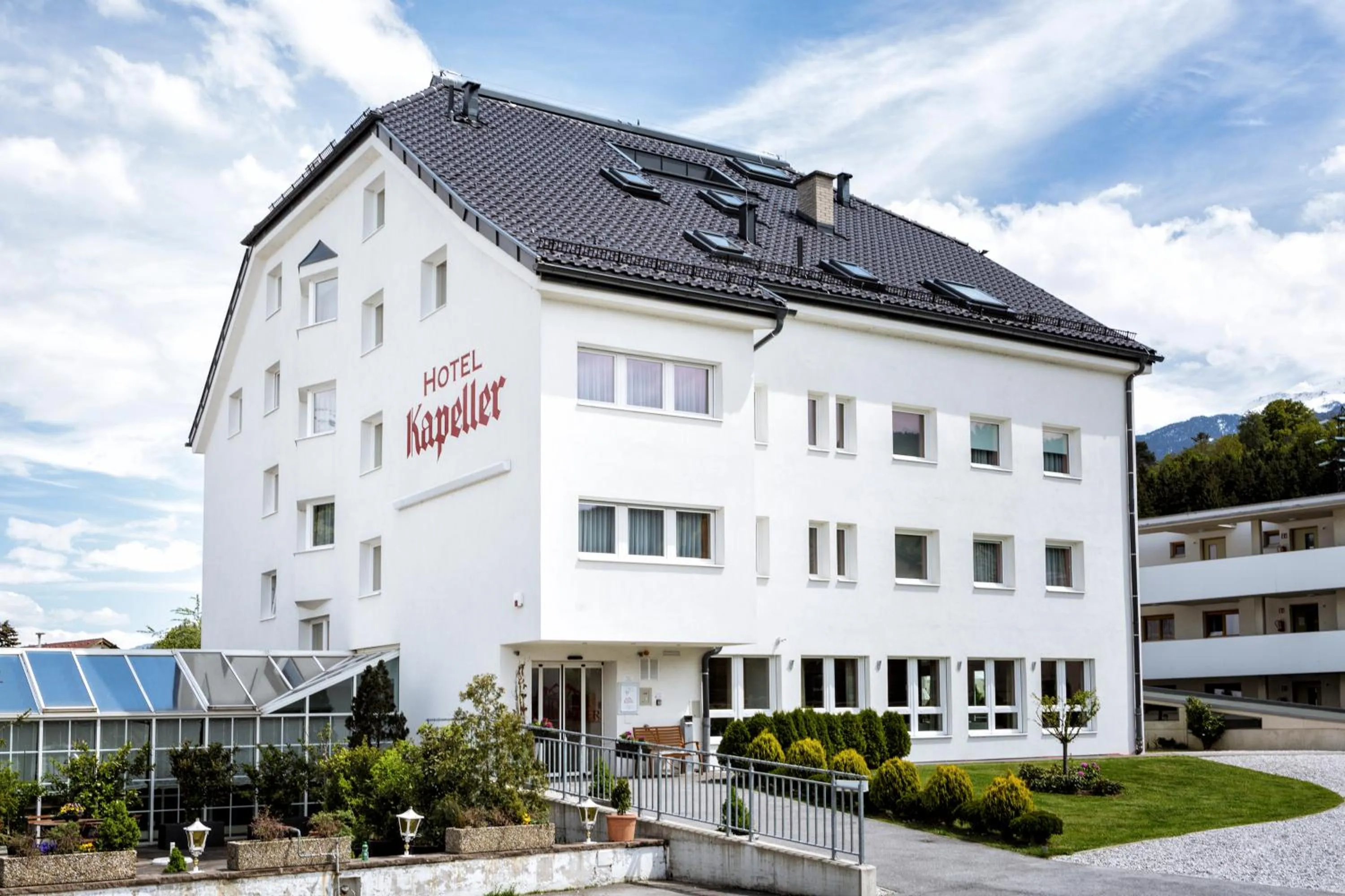Property building in Hotel Kapeller Innsbruck