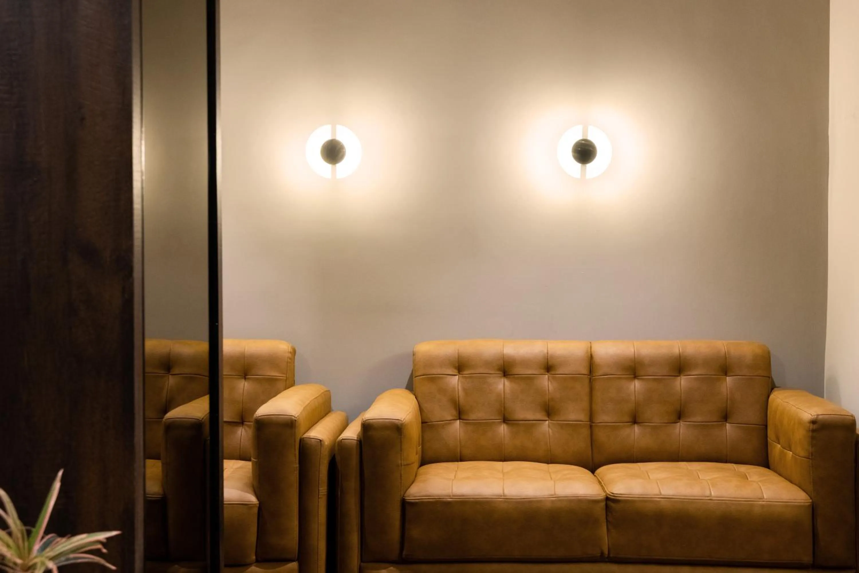 Lobby or reception in Hotel Paramount Suites & Service Apartments