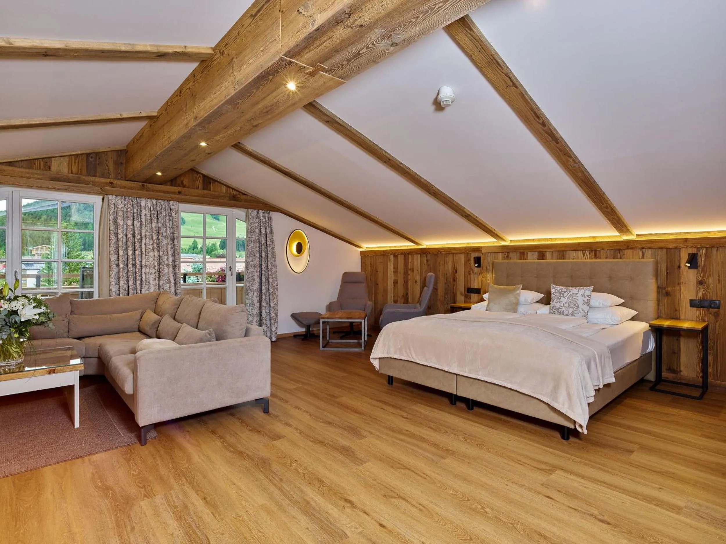 Photo of the whole room, Bed in A-VITA Viktoria & A-VITA living luxury apartments