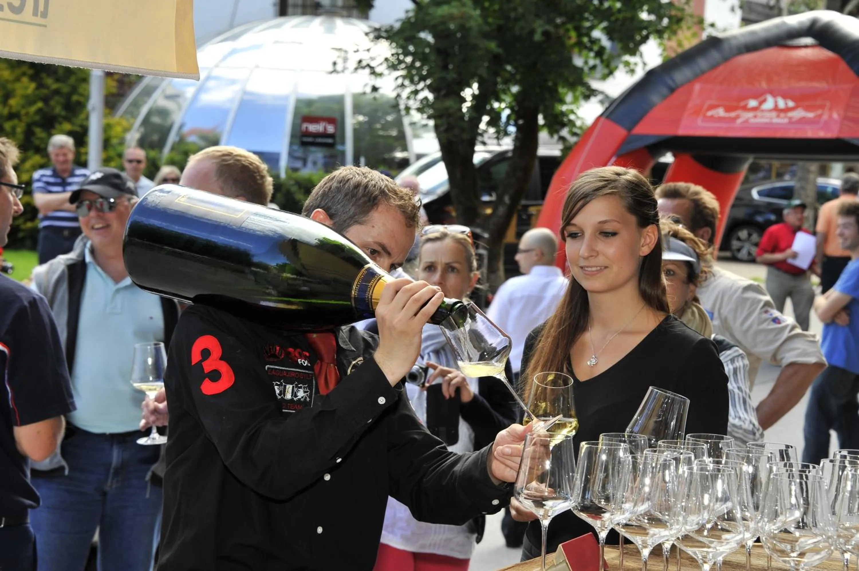 People in A-VITA Viktoria & A-VITA living luxury apartments