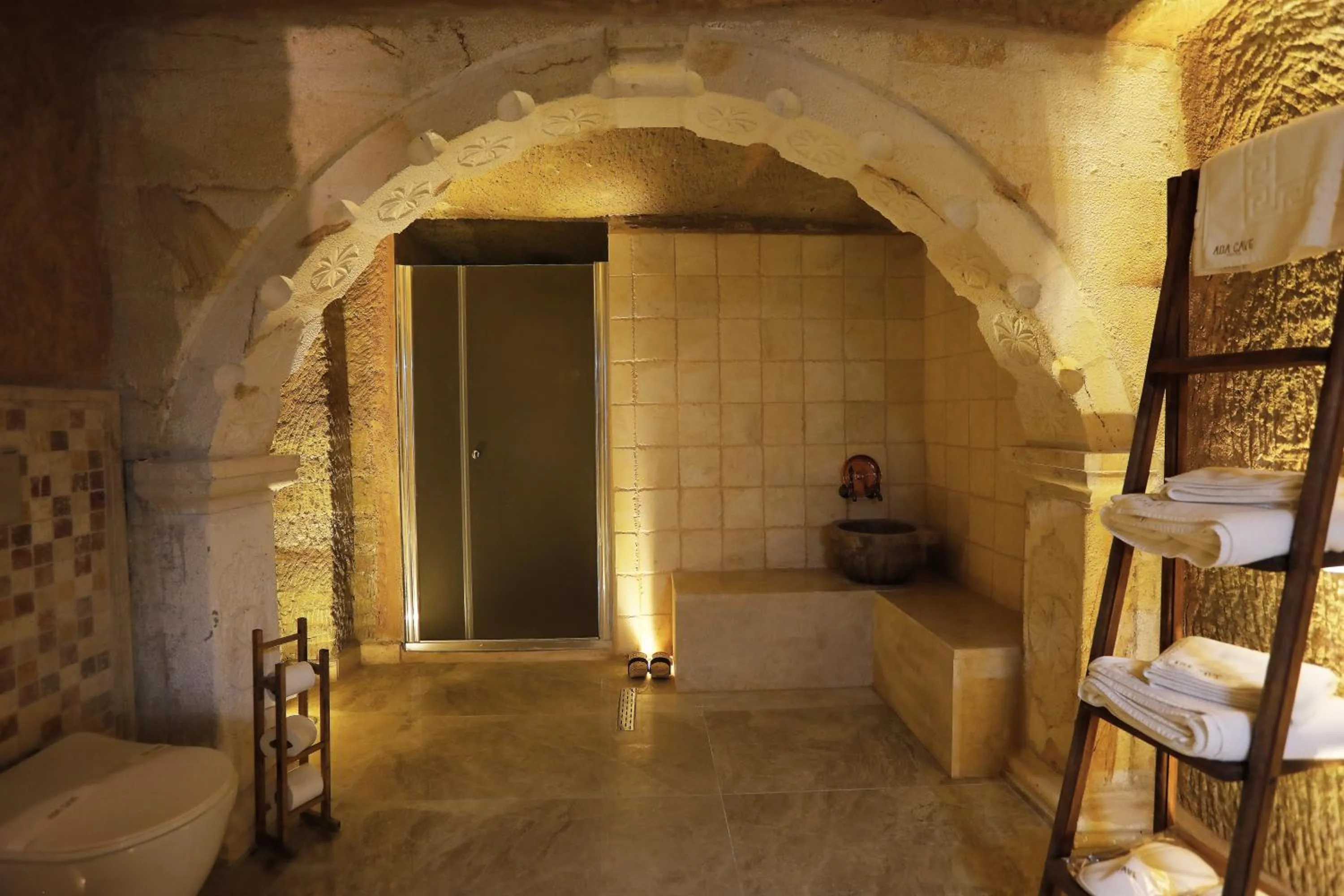 Bathroom in Ada Cave Suites