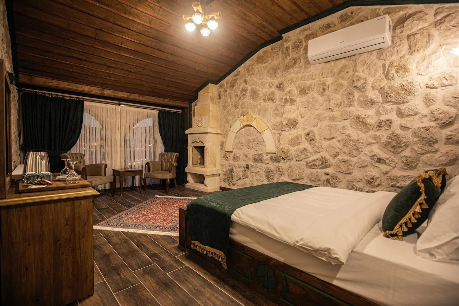 Bed in Ada Cave Suites