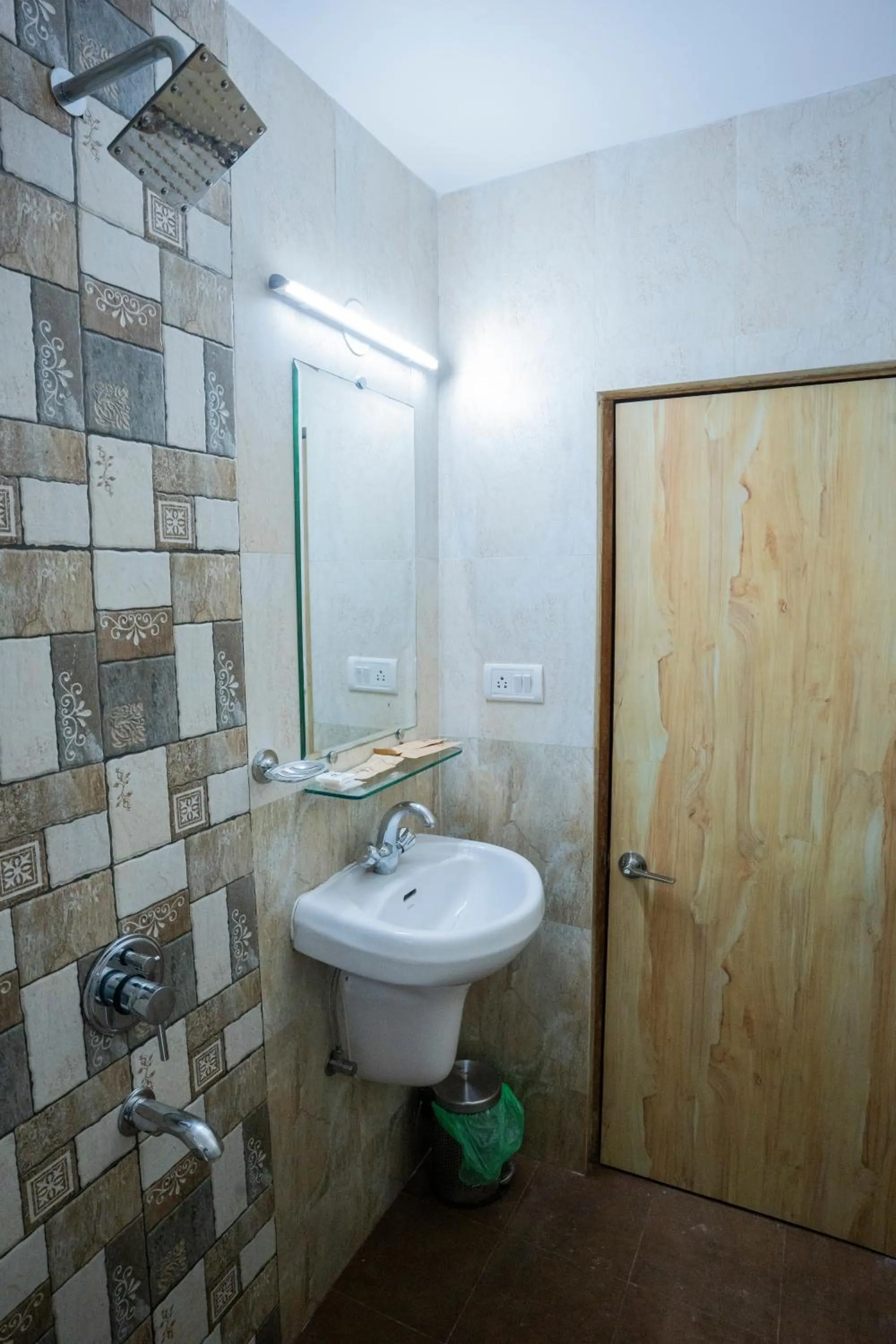 Shower in Resort Palmeiras Dourado