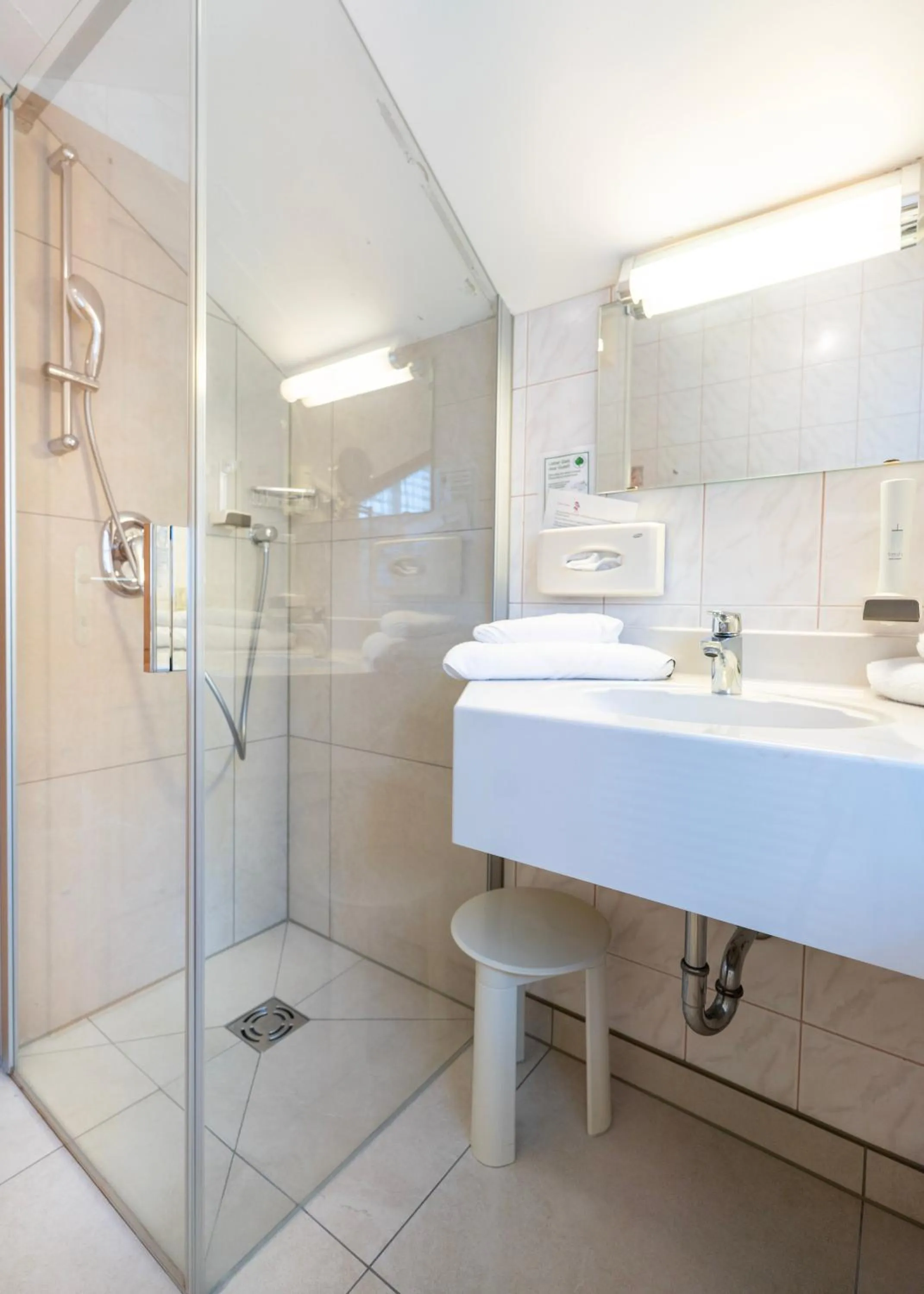 Shower in Hotel Vitaler Landauerhof