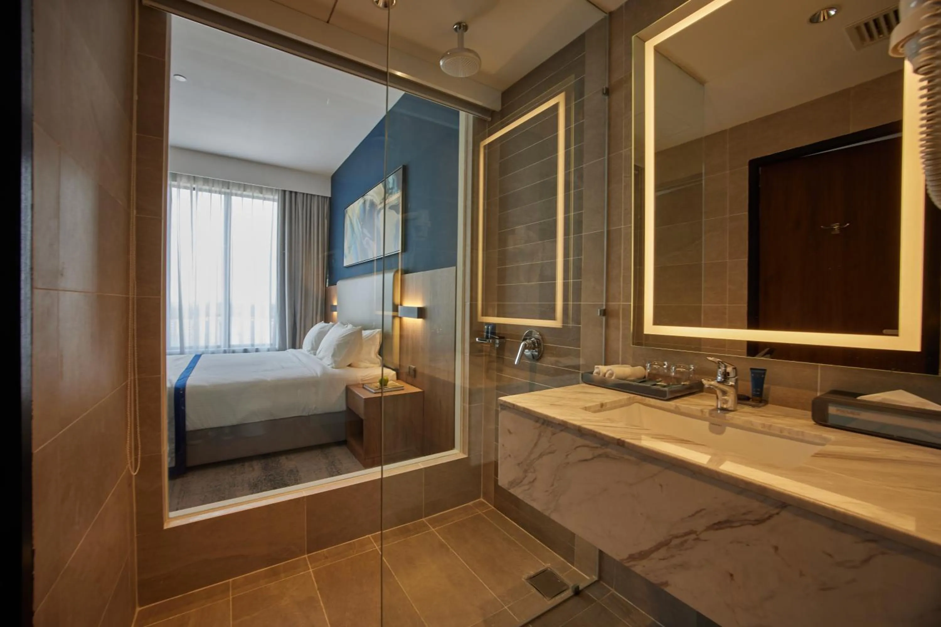 Bathroom, Bed in Opero Hotel Southkey Johor Bahru