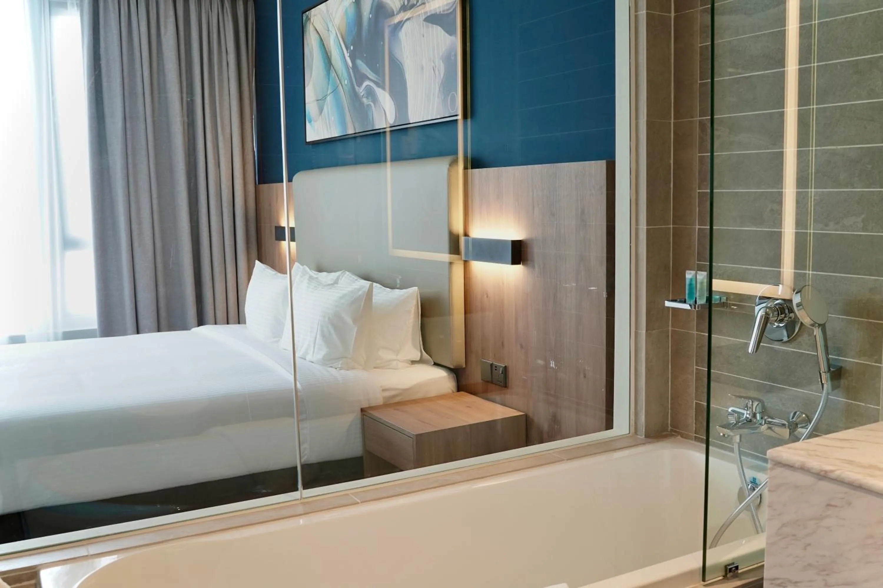 Bathroom, Bed in Opero Hotel Southkey Johor Bahru