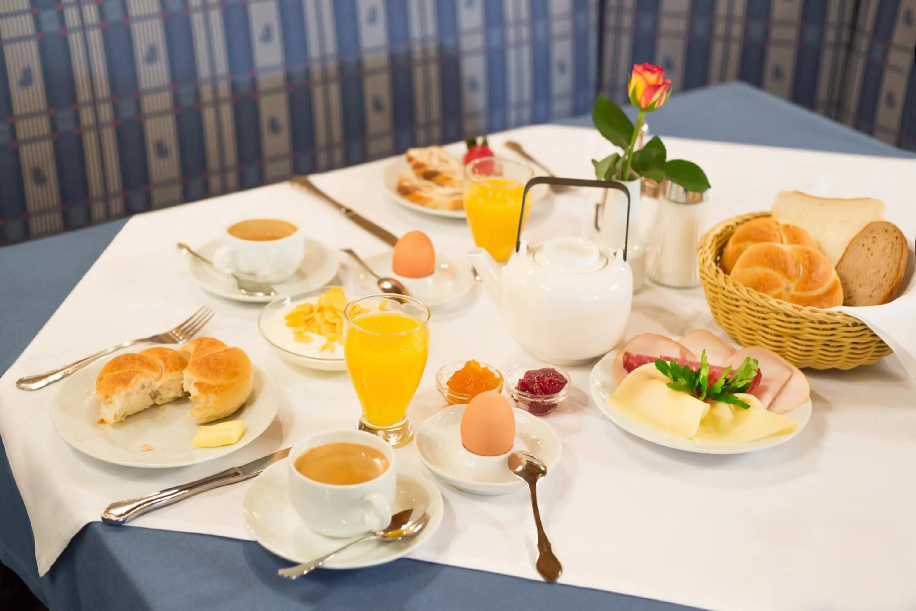 Buffet breakfast in Hotel Gasthof Zum Kirchenwirt