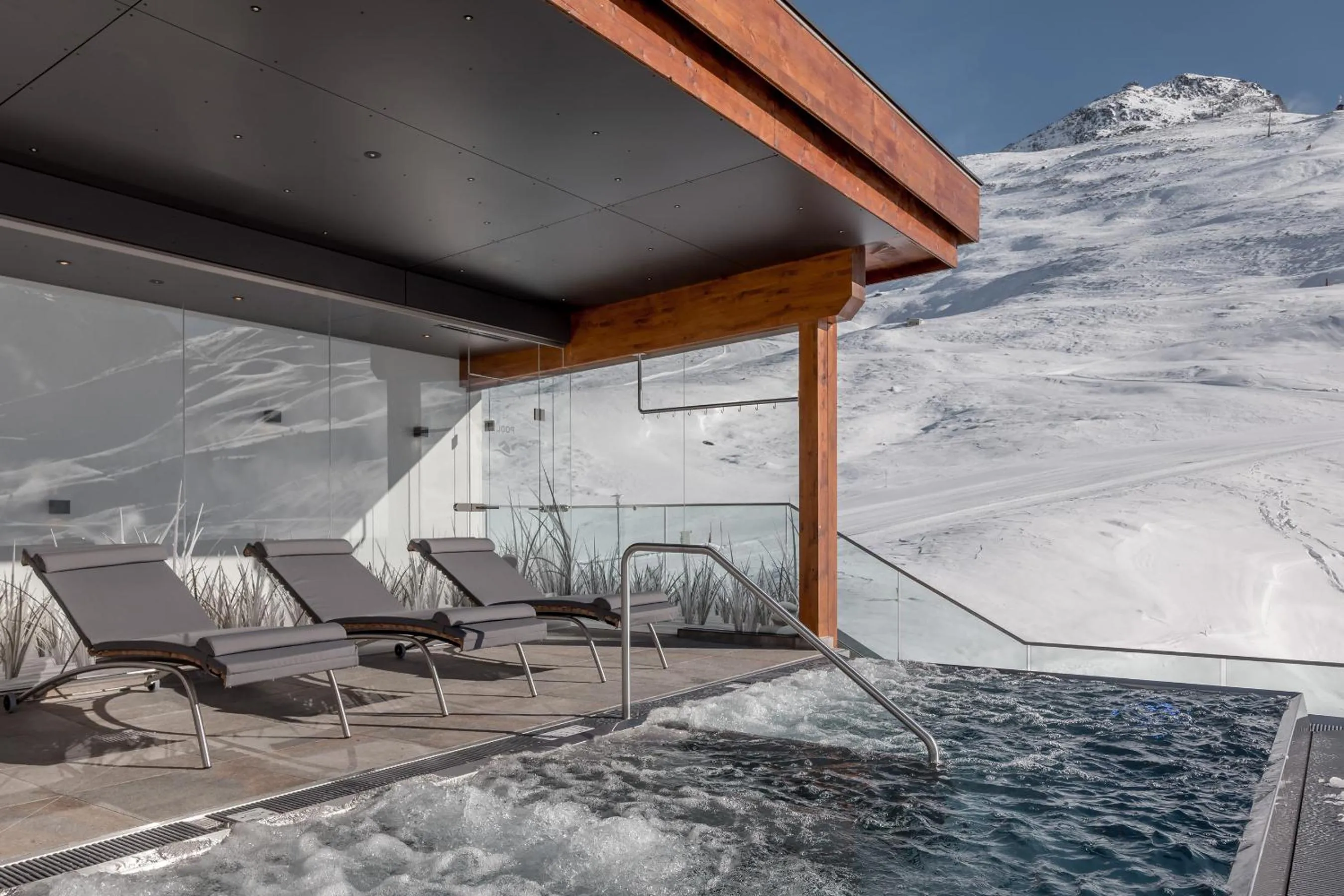 Open Air Bath in SKI - GOLF - WELLNESS Hotel Riml