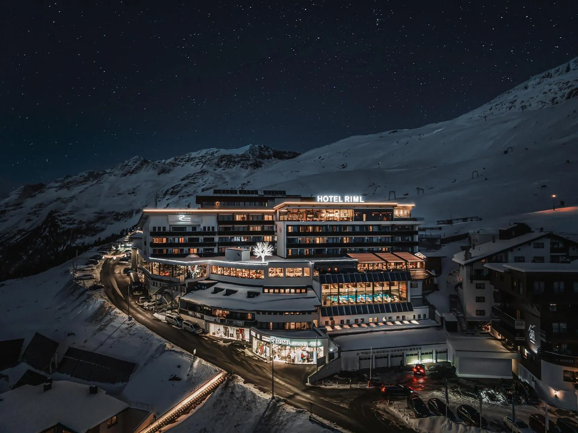 Property building in SKI - GOLF - WELLNESS Hotel Riml