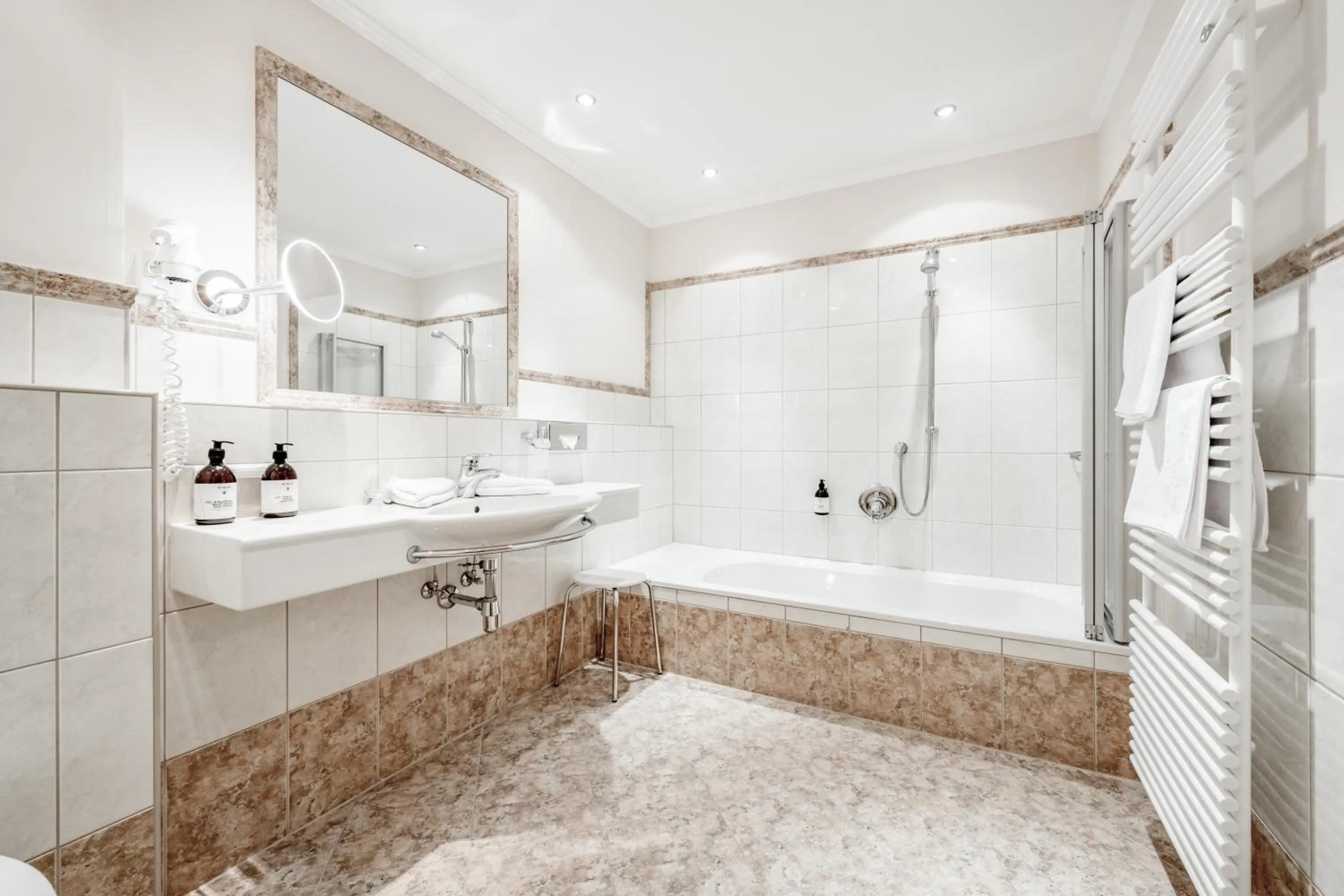 Toilet in SKI - GOLF - WELLNESS Hotel Riml