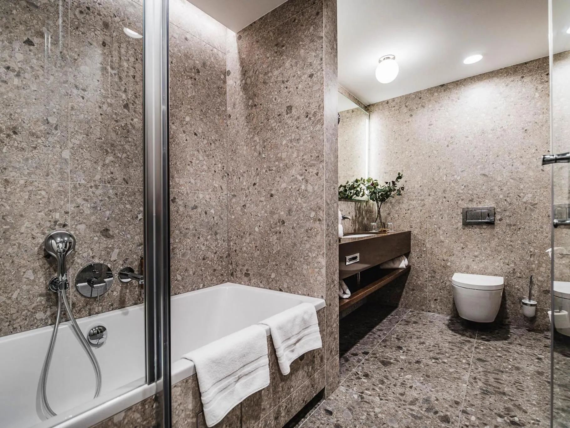 Shower in Rezydencja Sowa