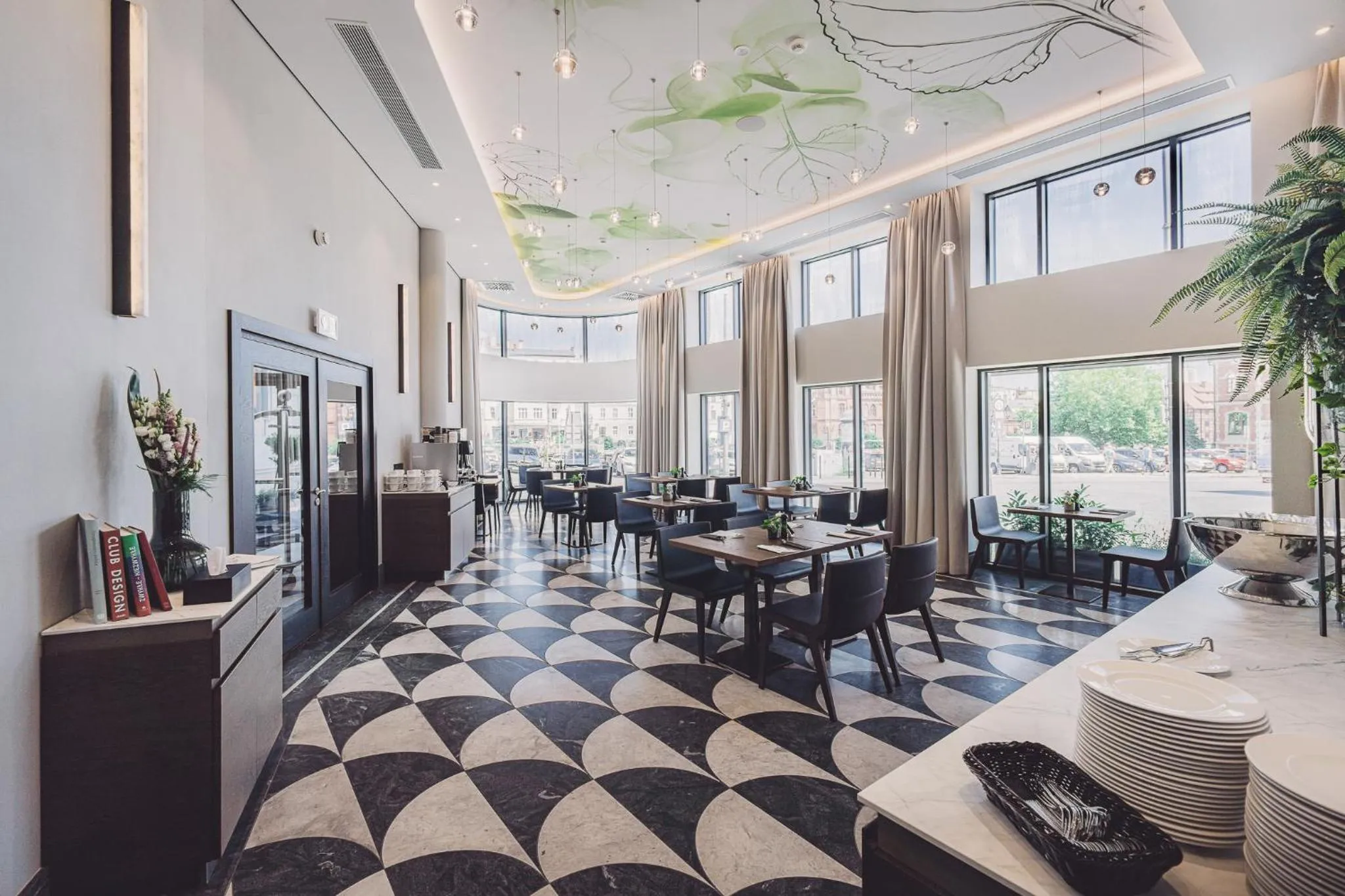 Restaurant/places to eat in Rezydencja Sowa