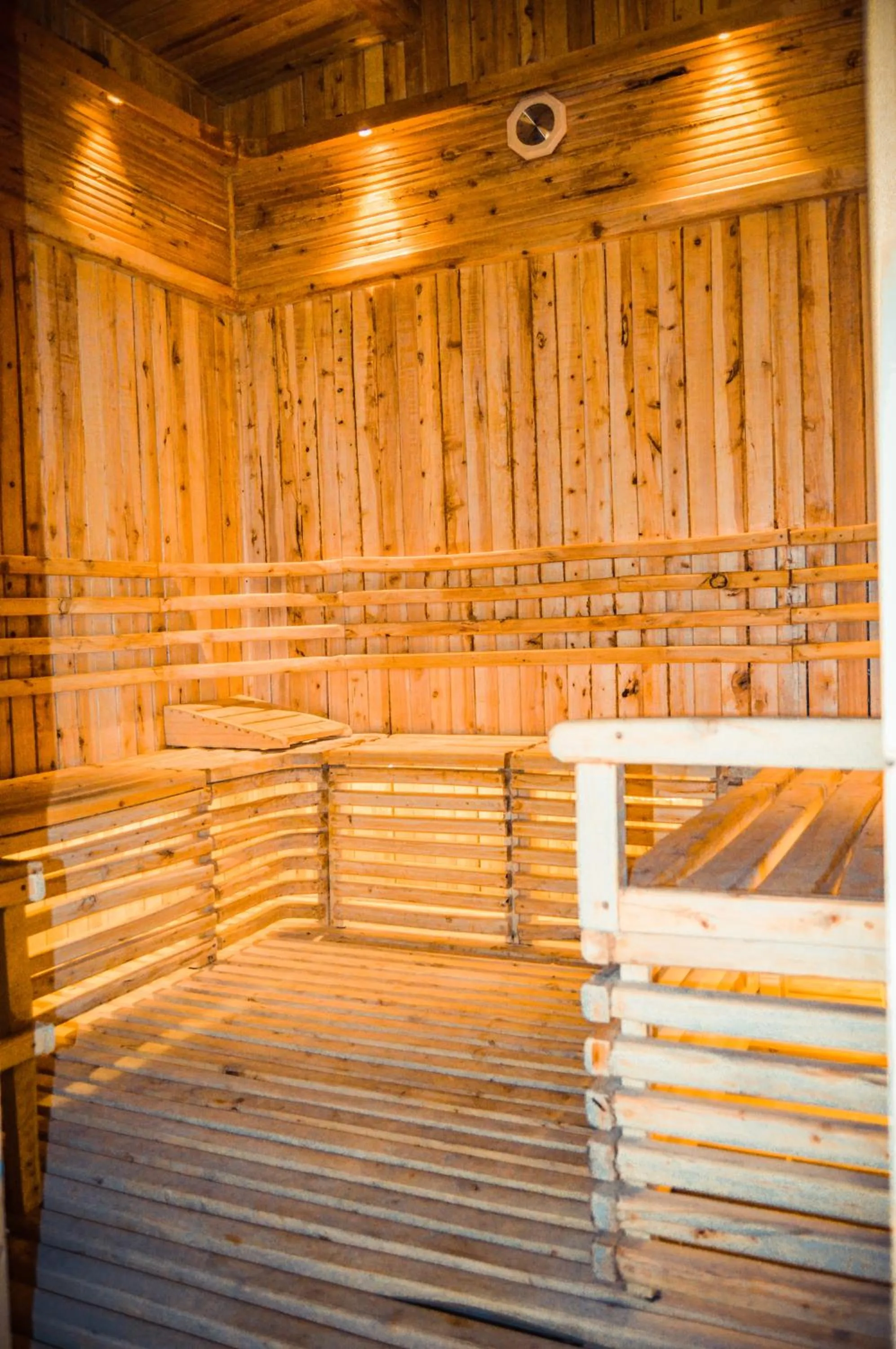 Sauna in Aberdare Prestige & Royal Cottages