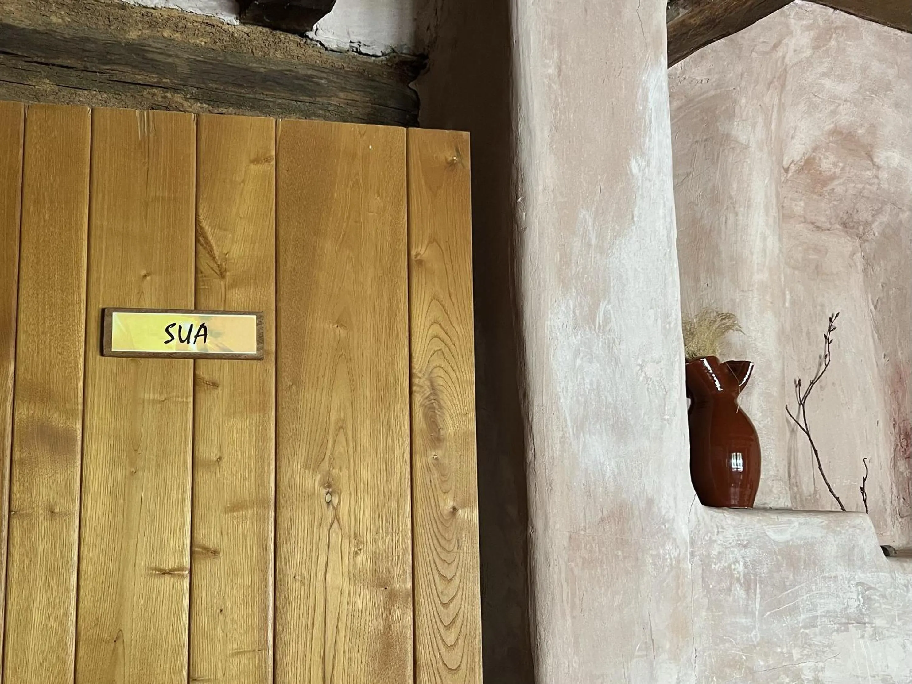 Photo of the whole room in Casa Rural Ecológica Kaaño Etxea