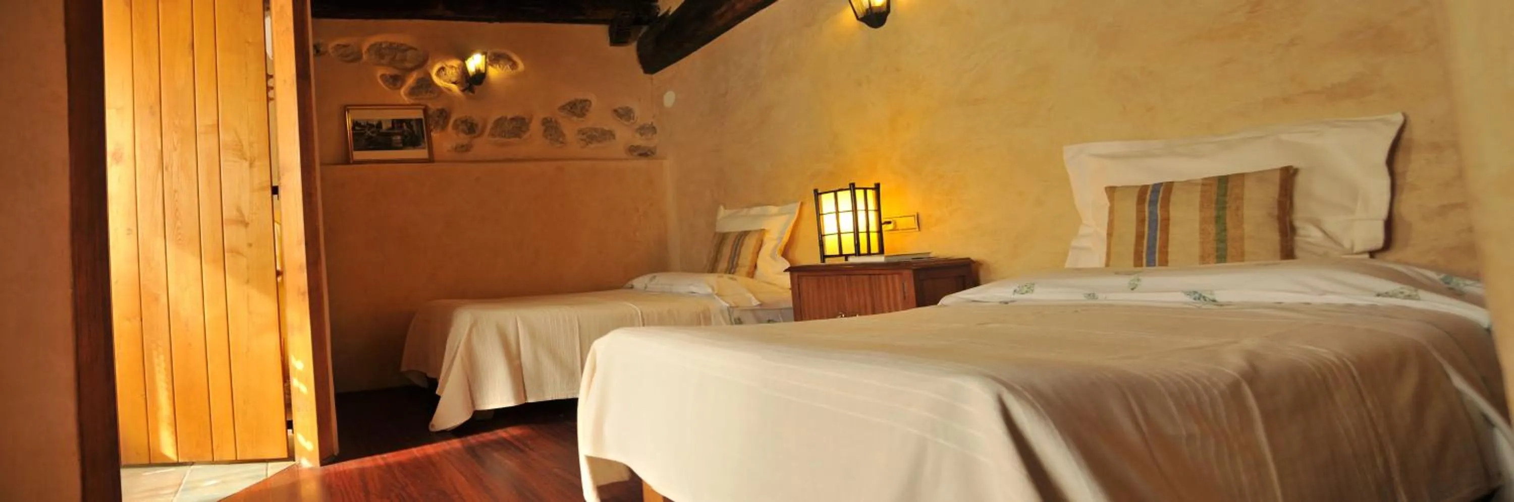 Photo of the whole room, Bed in Casa Rural Ecológica Kaaño Etxea