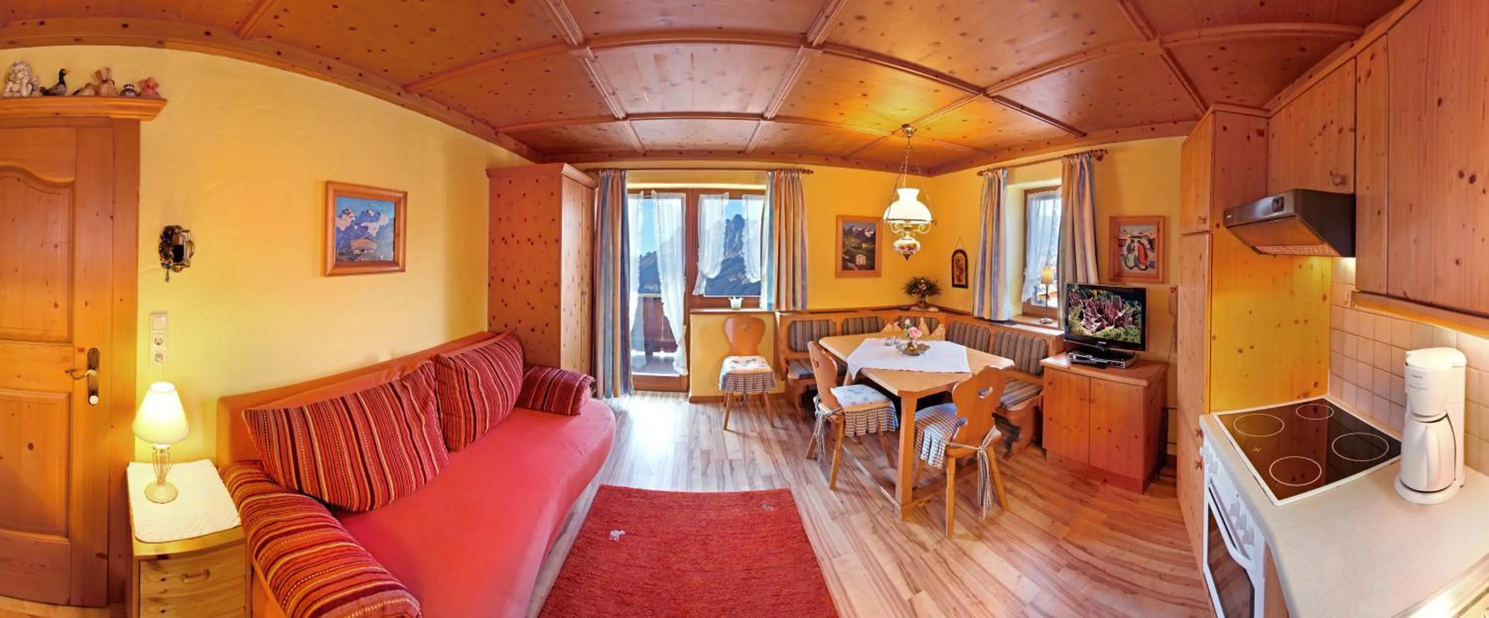 Kitchen or kitchenette in Romantik Aparthotel Sonnleitn