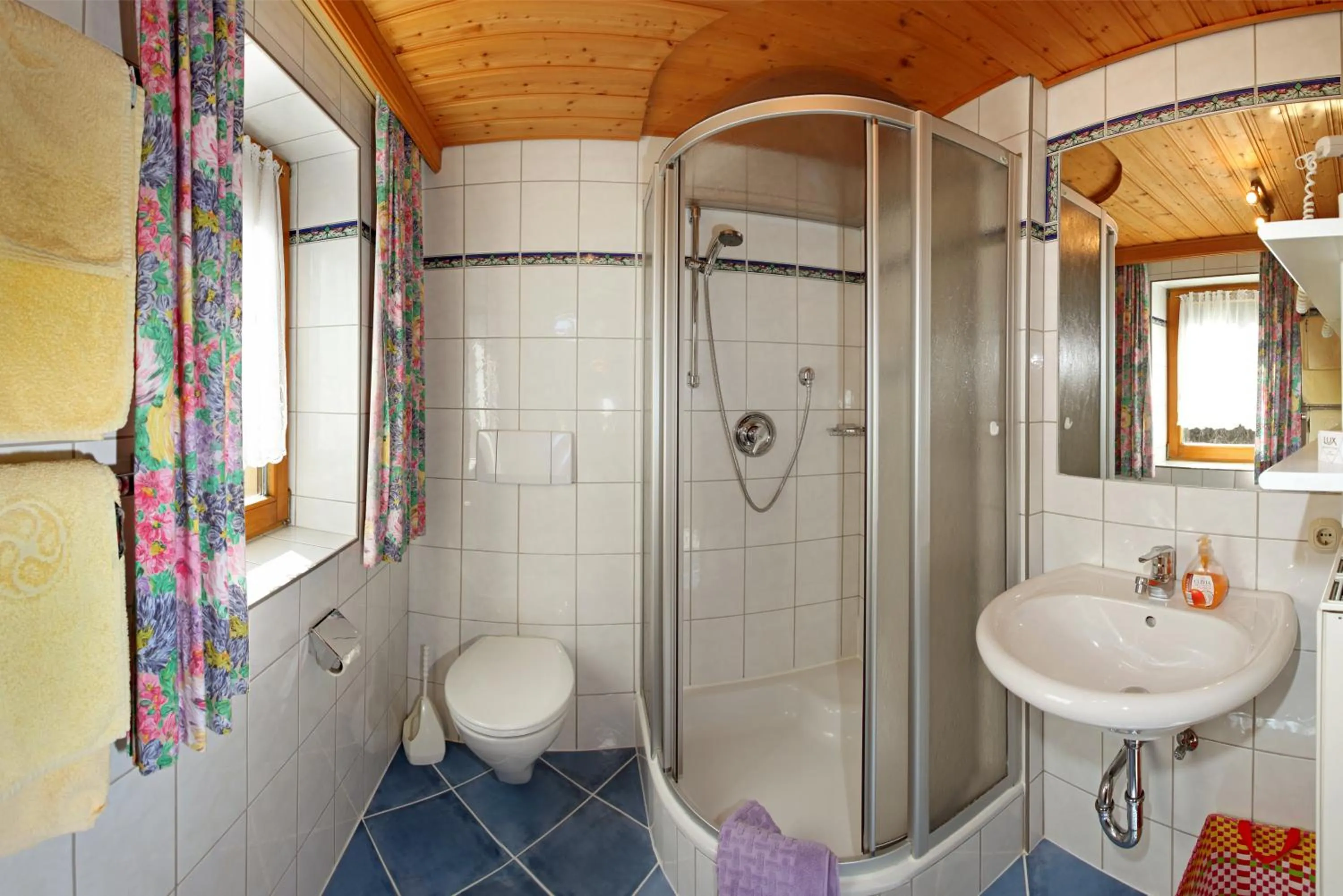 Bathroom in Romantik Aparthotel Sonnleitn