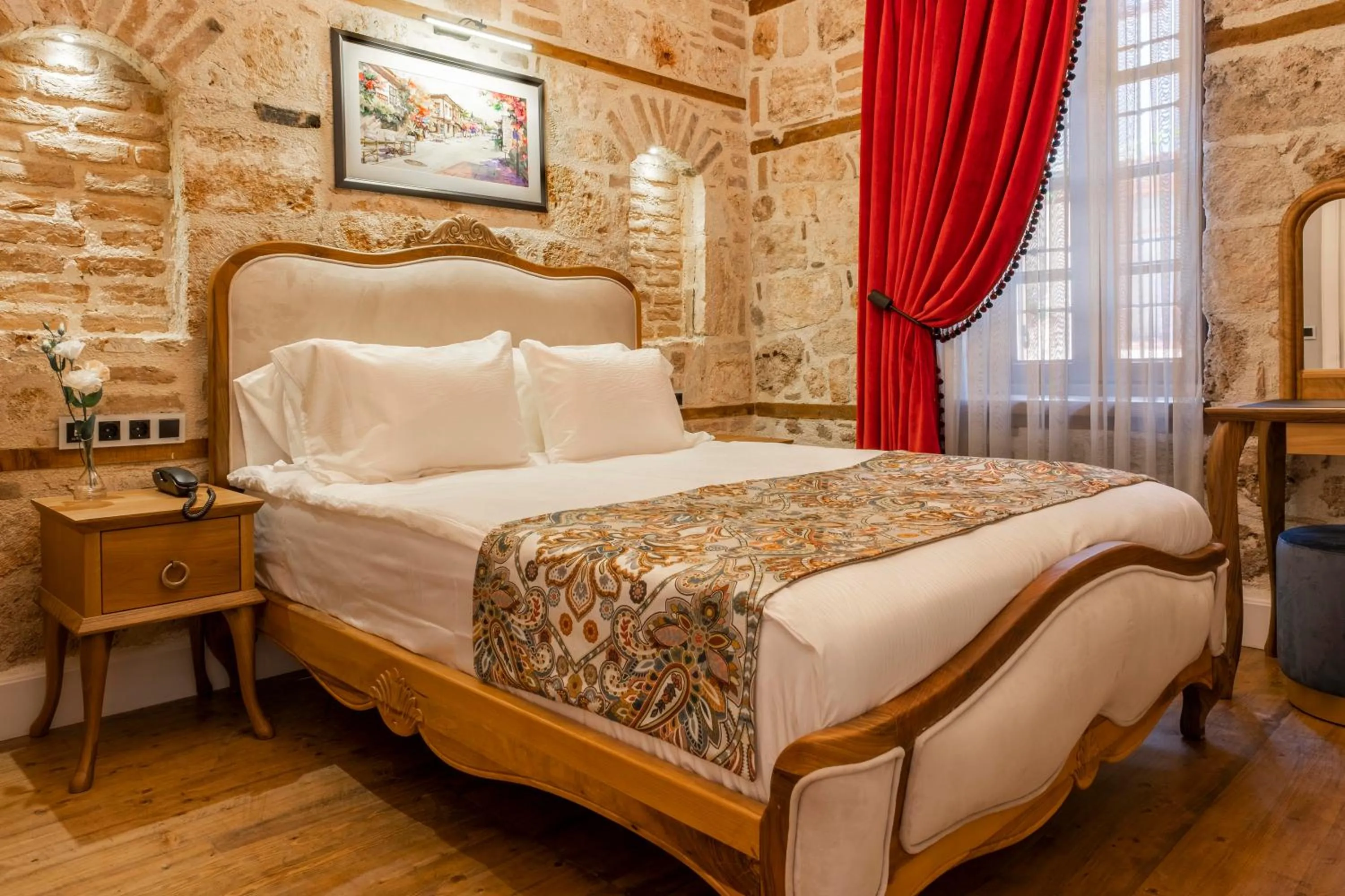 Bedroom, Bed in Hotel Lykia Old Town Antalya