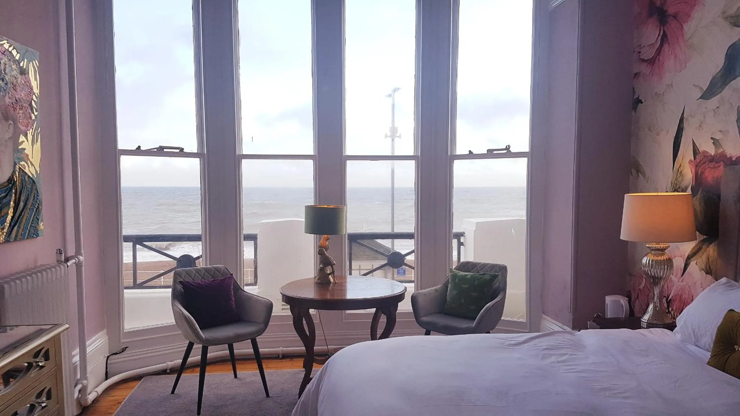 Bedroom, Bed in The Bank Hotel & Bistro