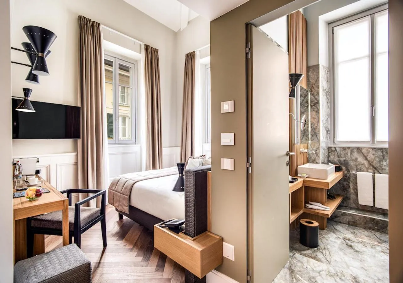 Bedroom, Bed in DBH – Boutique Hotel Lake Como