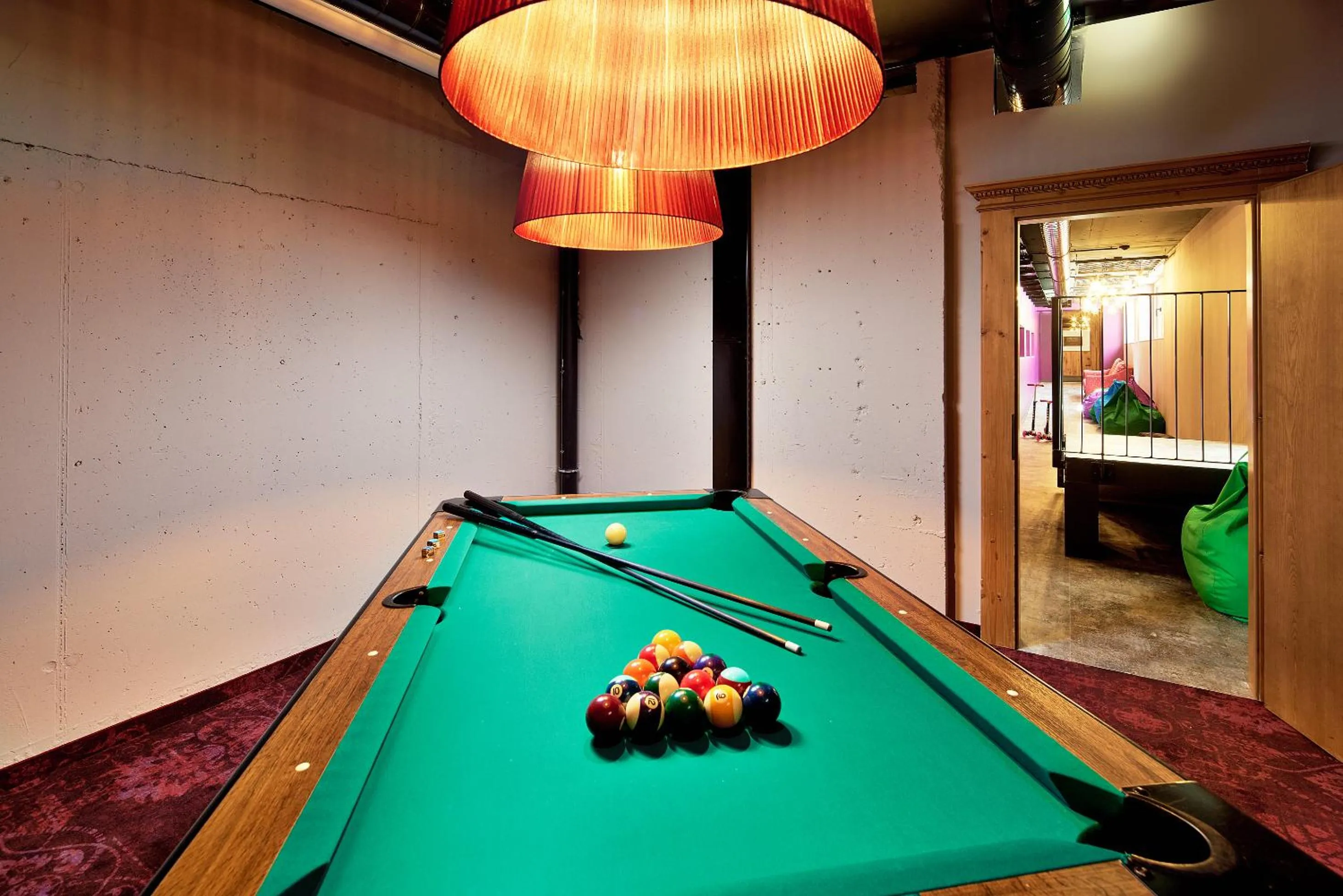 Billiard in Hotel Berghof Crystal Spa & Sports