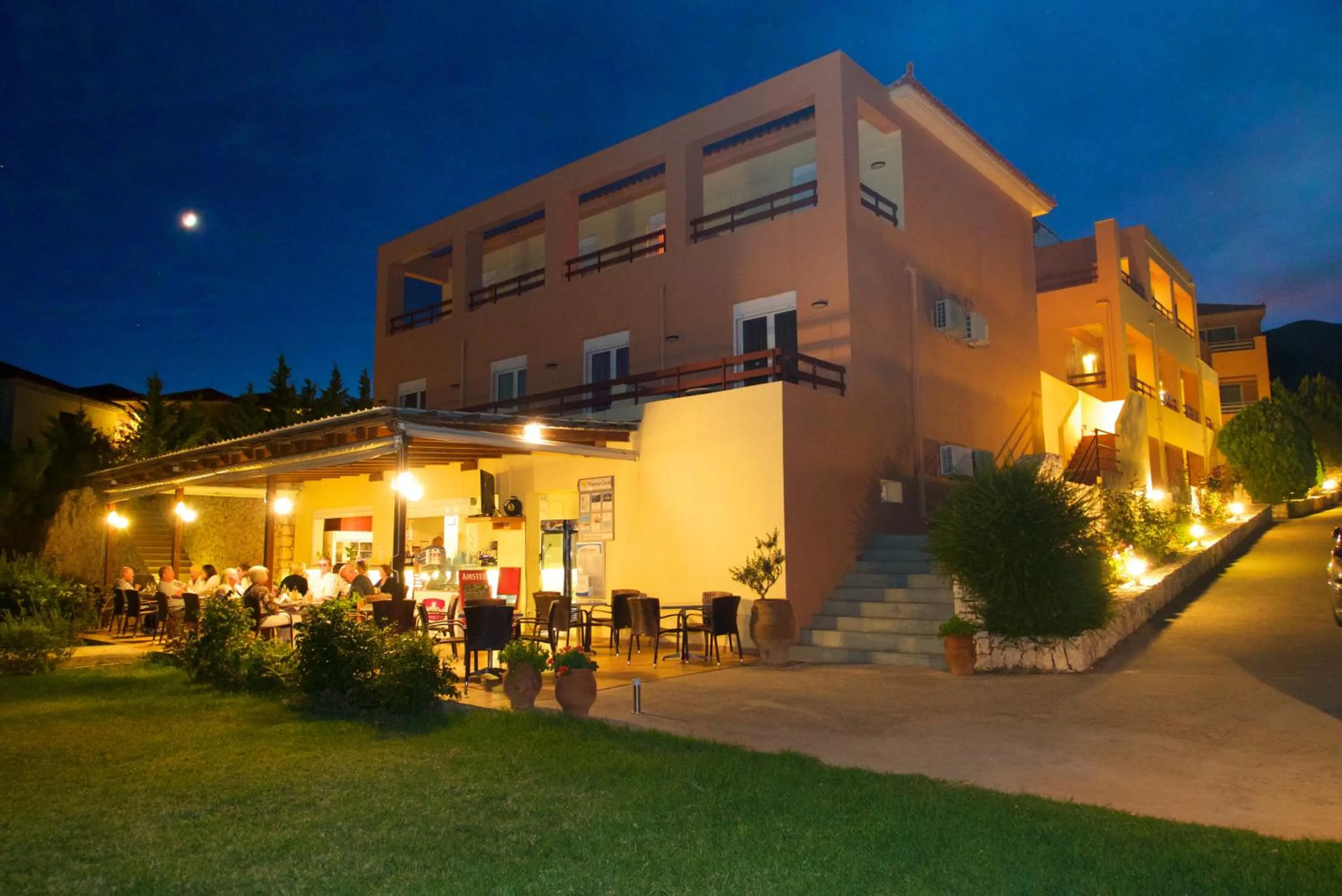 Zephyros Hotel