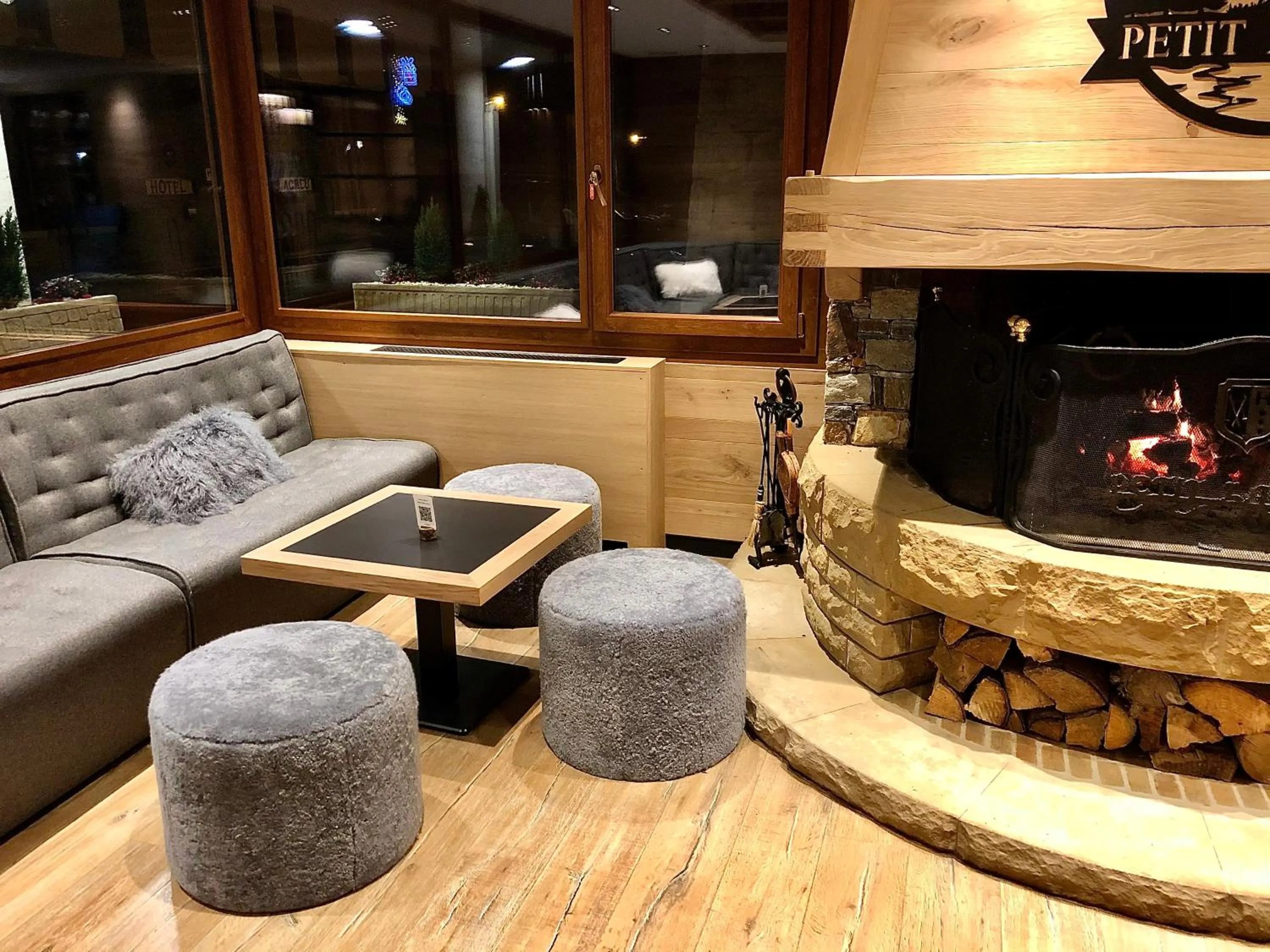 Living room in Hotel Petit Lacreu