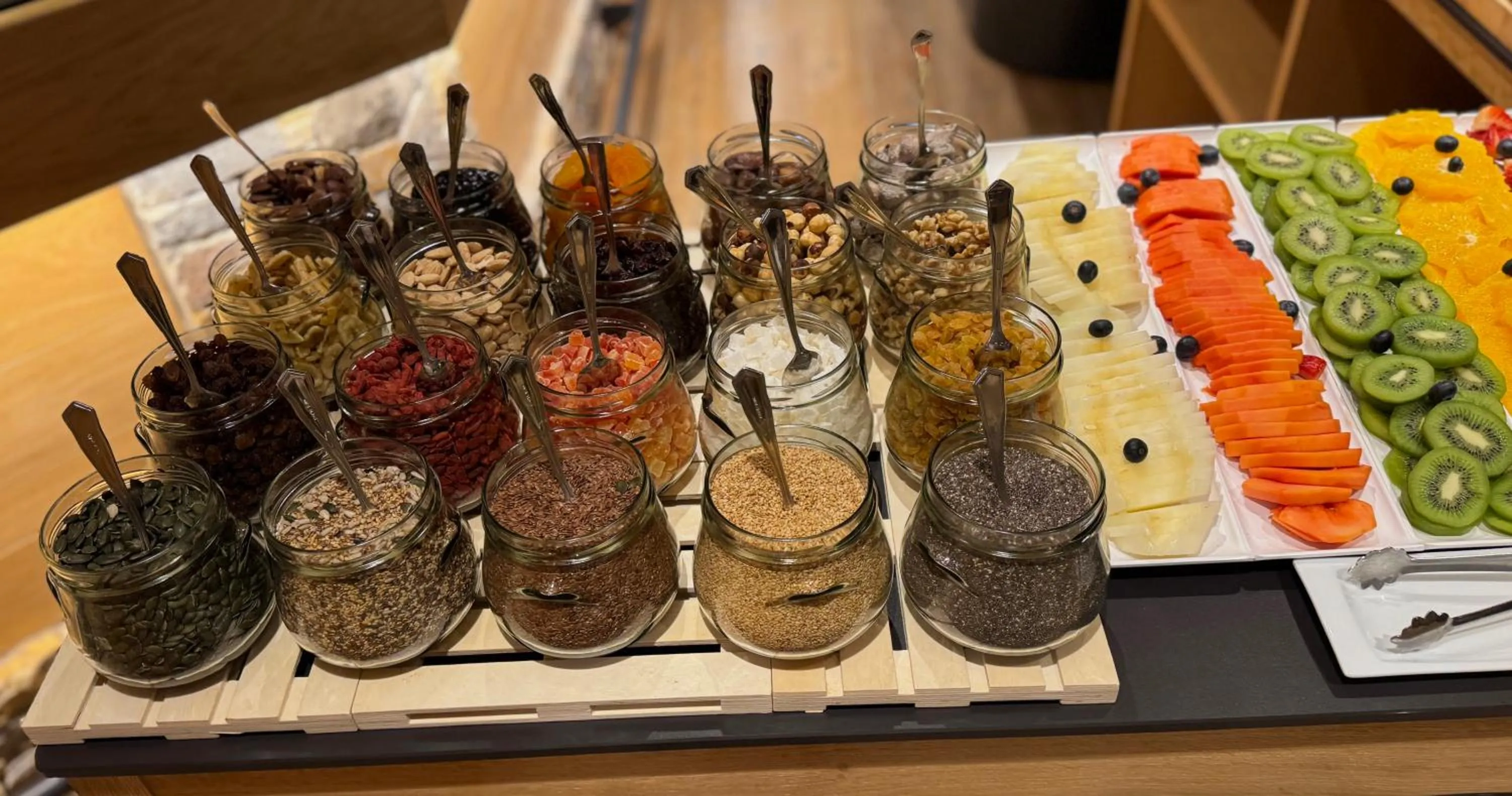 Breakfast in Hotel Petit Lacreu