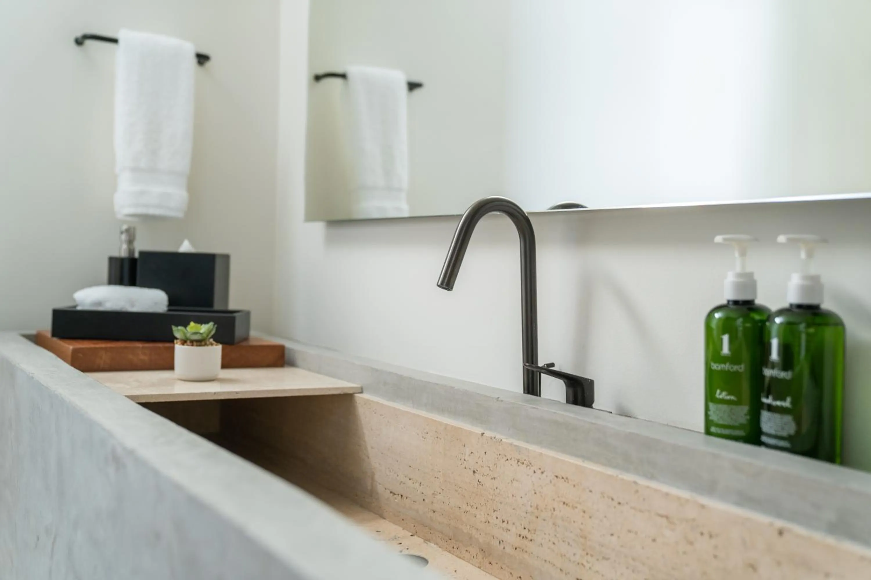 Bathroom in 1 Homes Preview Cabo