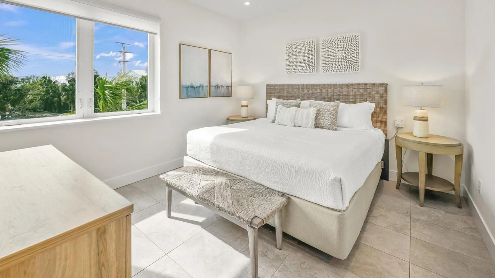 Bed in The Upper Deck