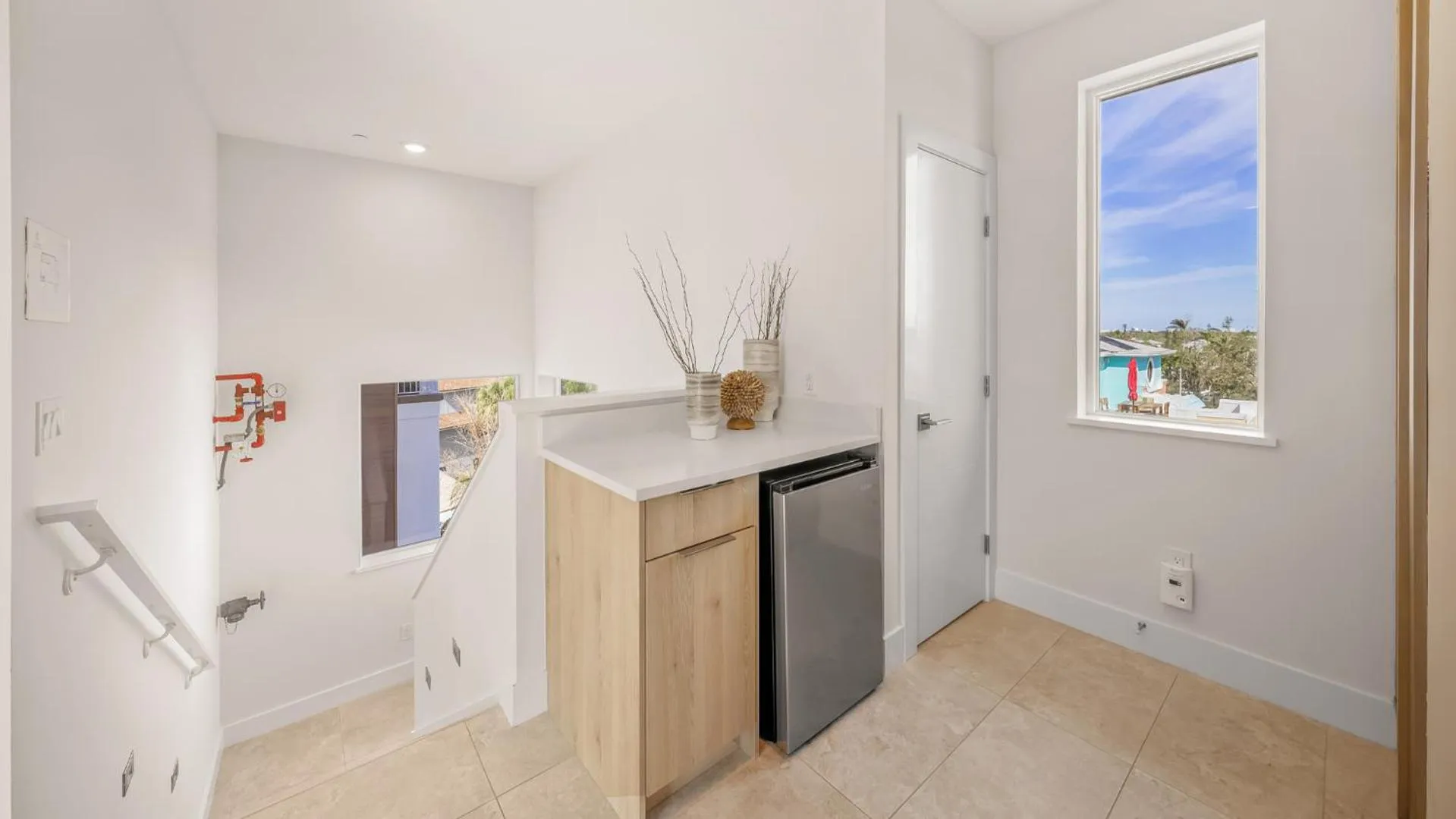 Kitchen or kitchenette in The Upper Deck