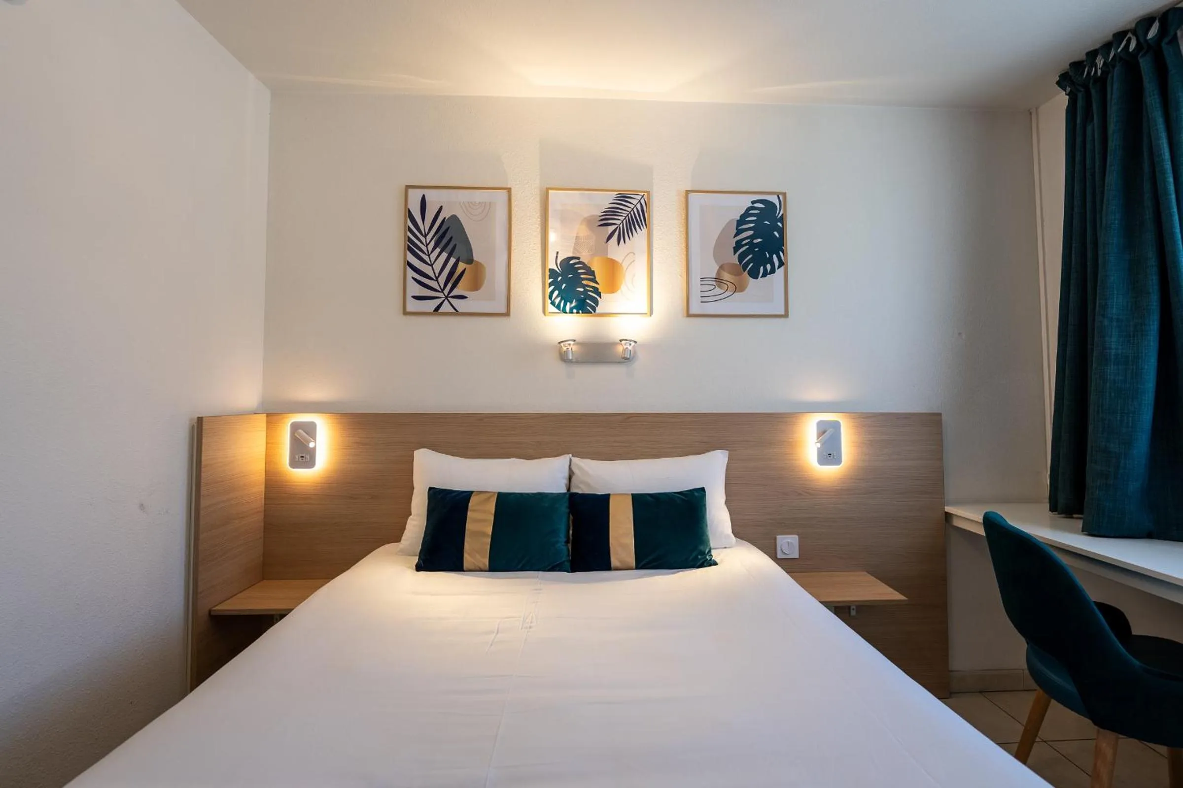 Bedroom, Bed in Villa Hotel