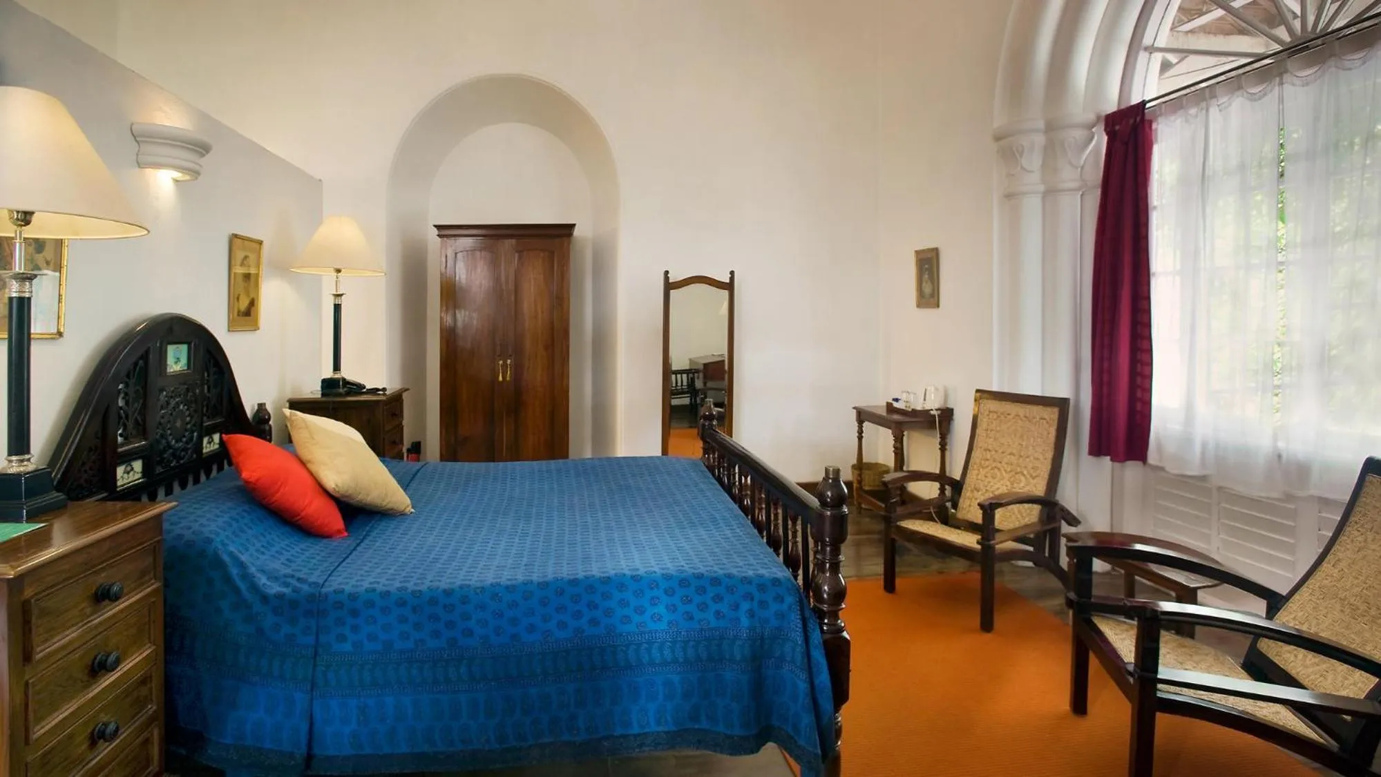 Photo of the whole room, Bed in Neemrana's- Tower House