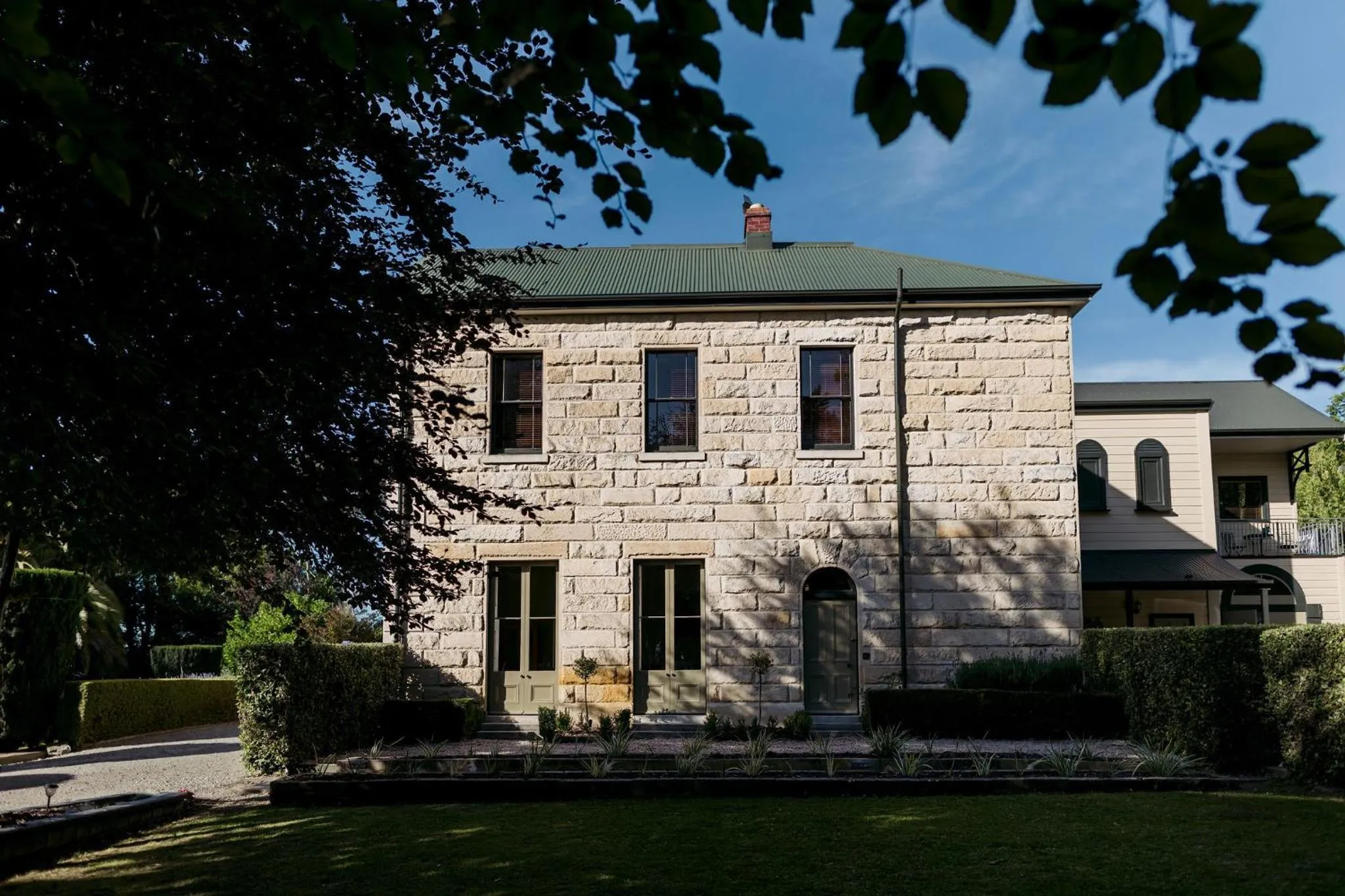 Property building in Casa Nova House