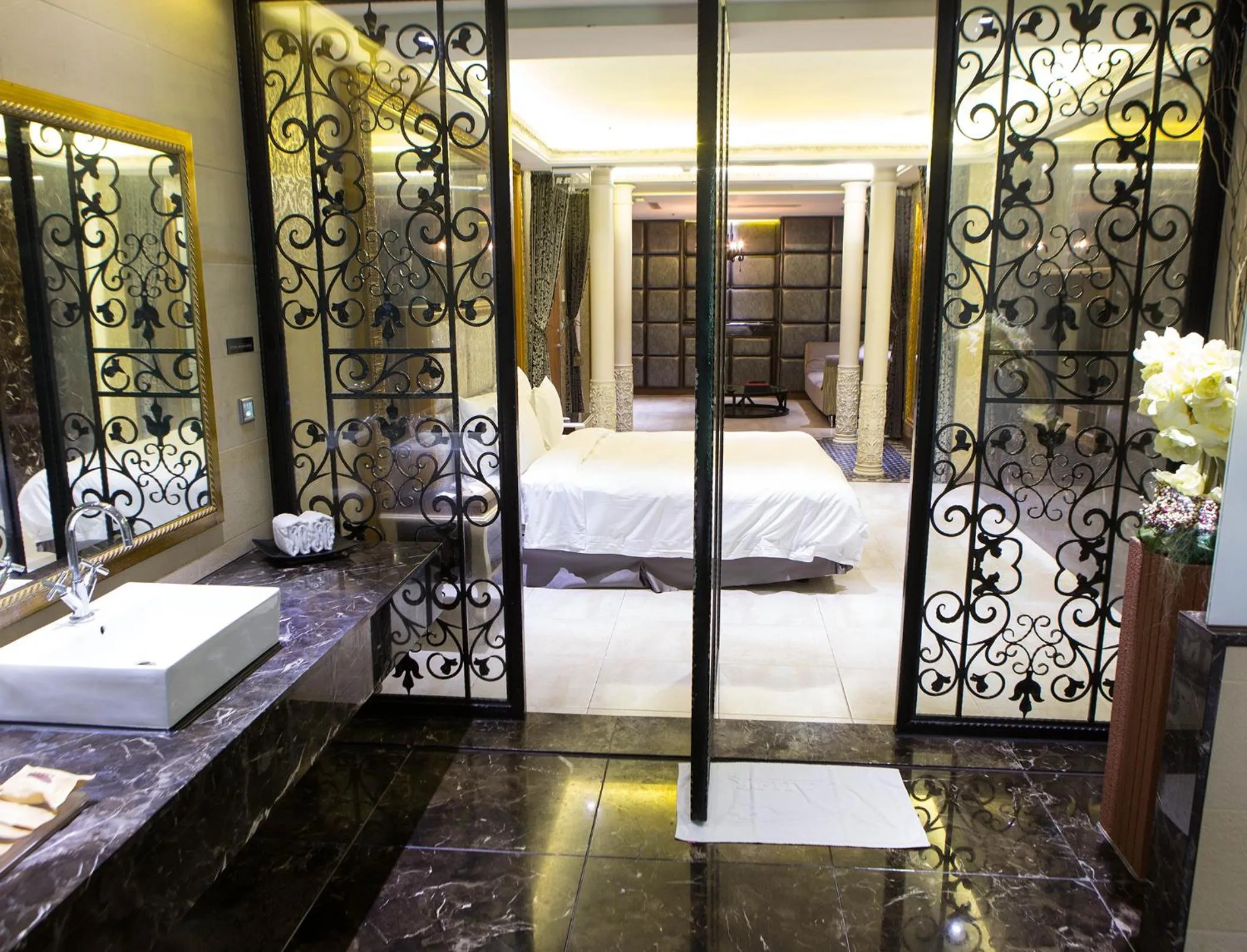 Bed in All-Ur Boutique Motel - KaoHsiung Branch