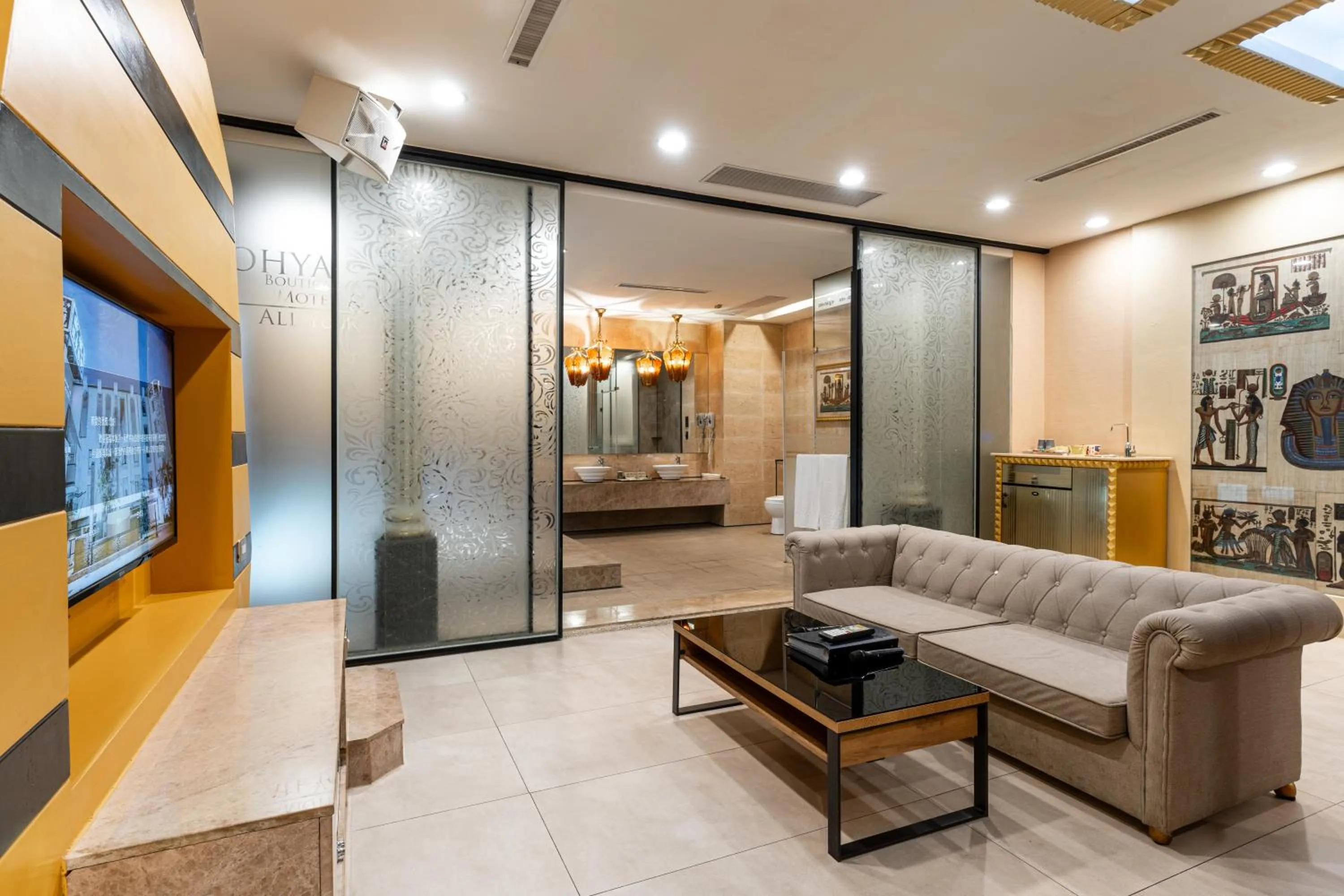 TV and multimedia in OHYA Chain Boutique Motel-Yongkang