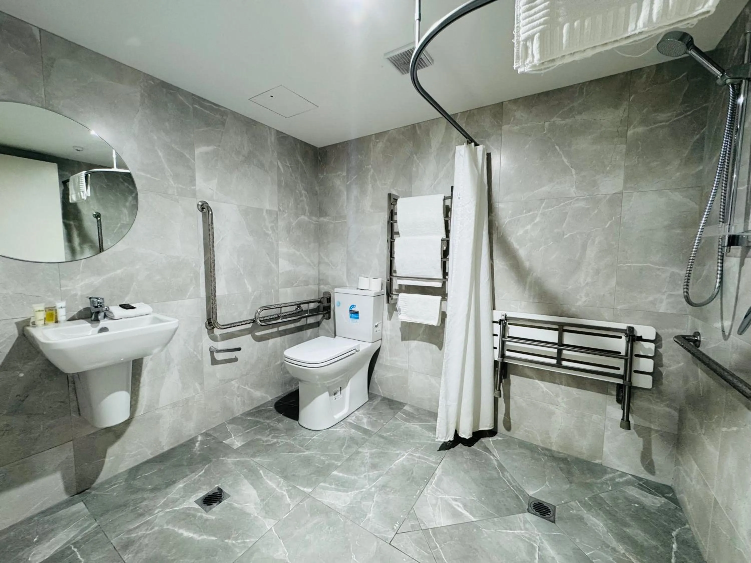 Facility for disabled guests in Bakers Lodge