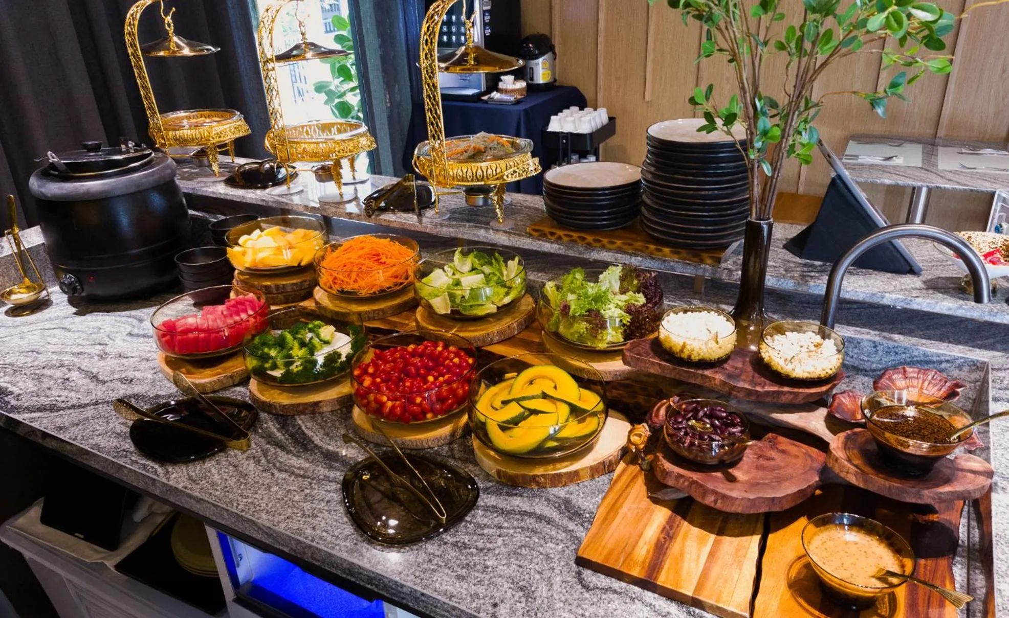 Restaurant/places to eat in SHAN Villas Sukhumvit ฌานวิลล่า สุขุมวิท