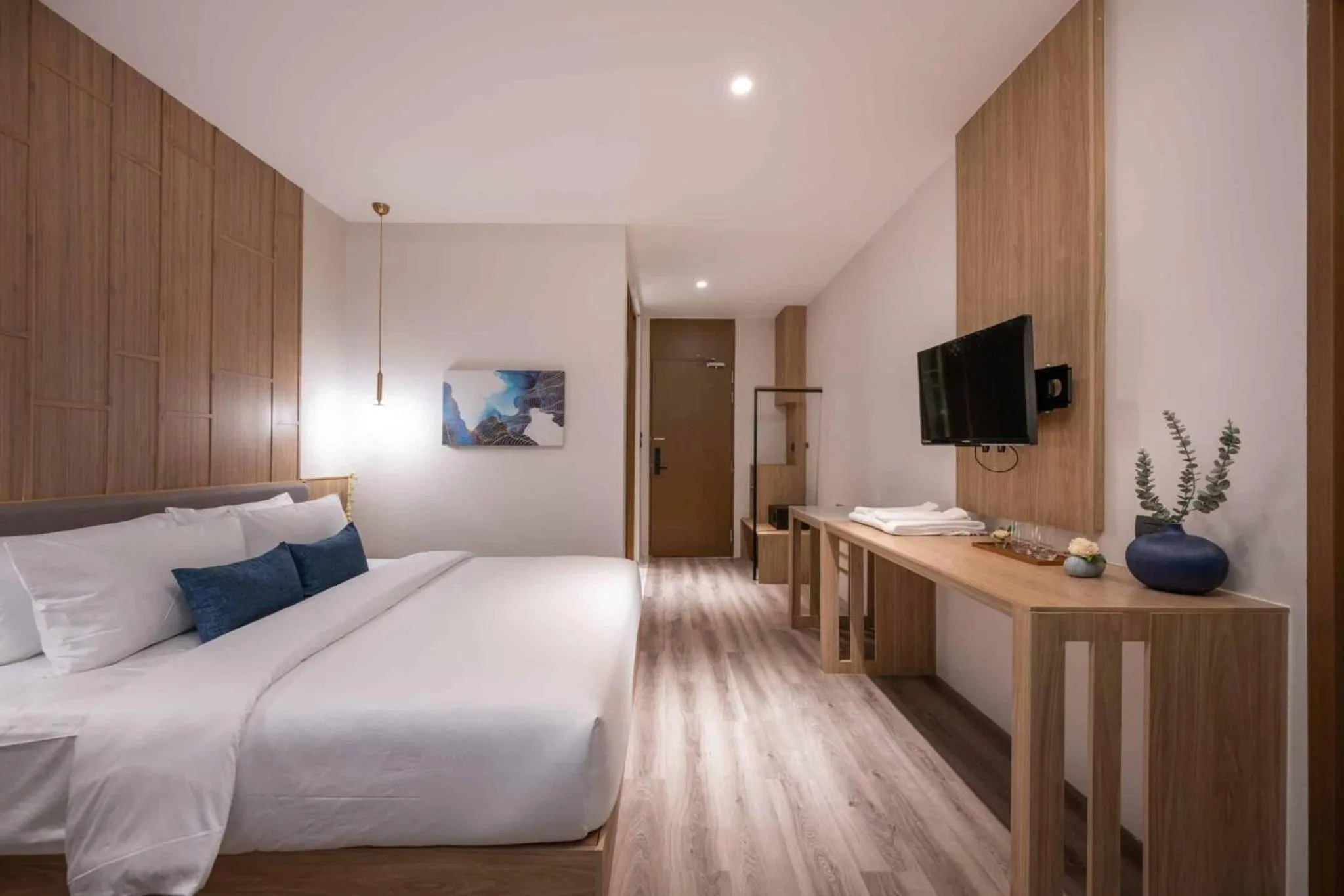 Photo of the whole room, Bed in SHAN Villas Sukhumvit ฌานวิลล่า สุขุมวิท