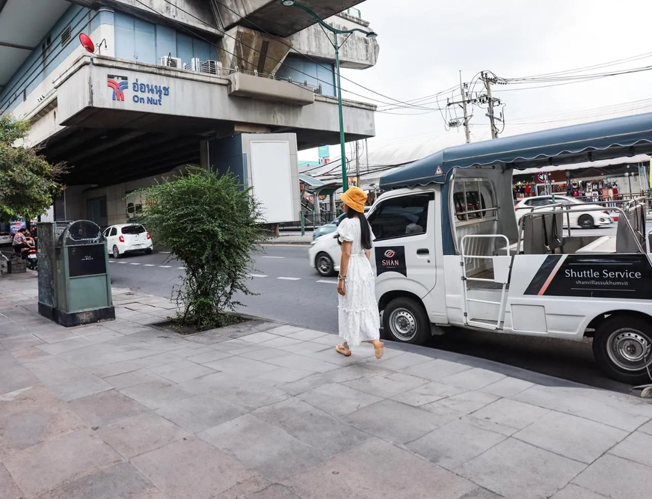 Restaurant/places to eat in SHAN Villas Sukhumvit ฌานวิลล่า สุขุมวิท