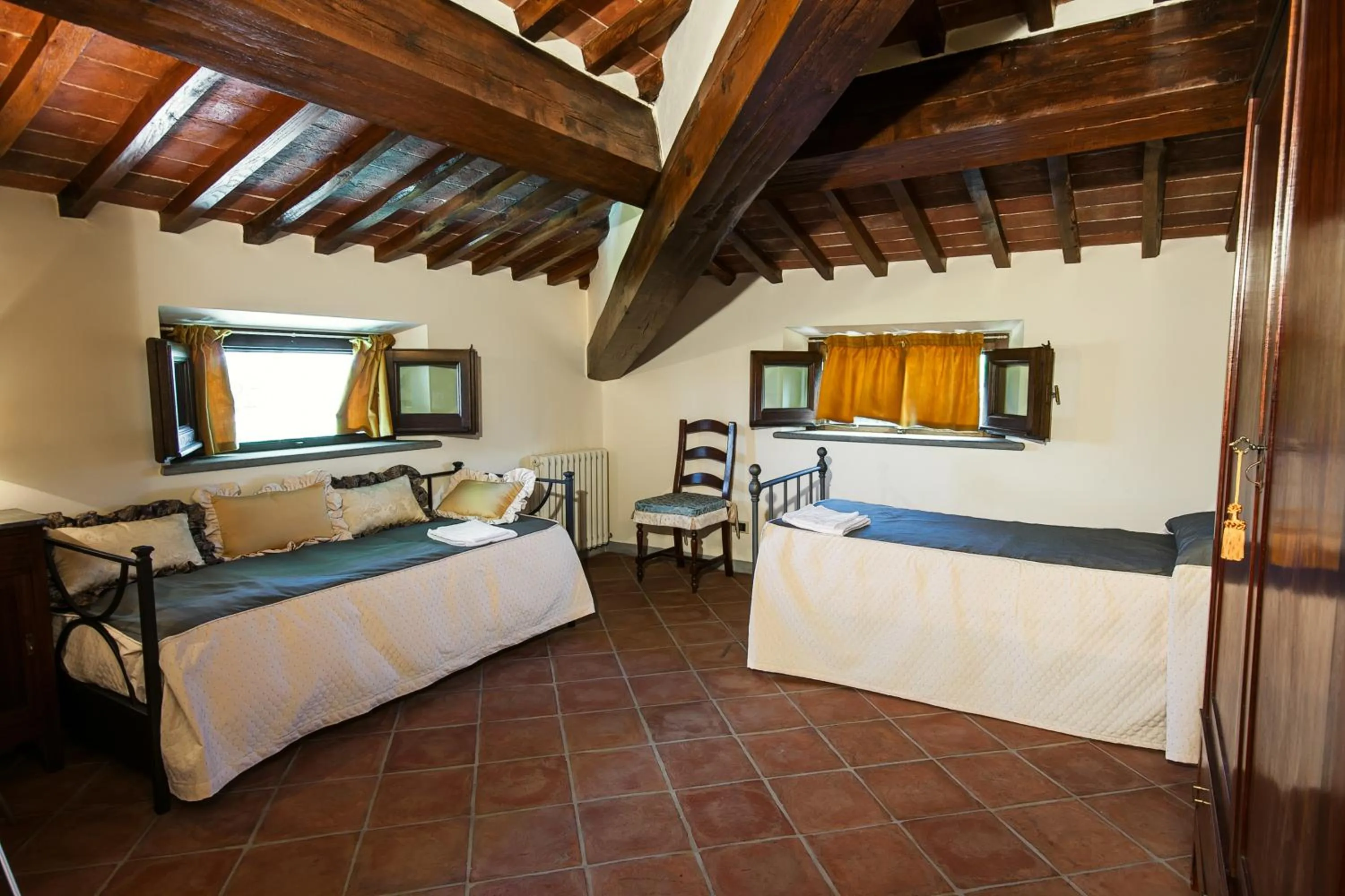 Bedroom, Bed in Villa Colombai