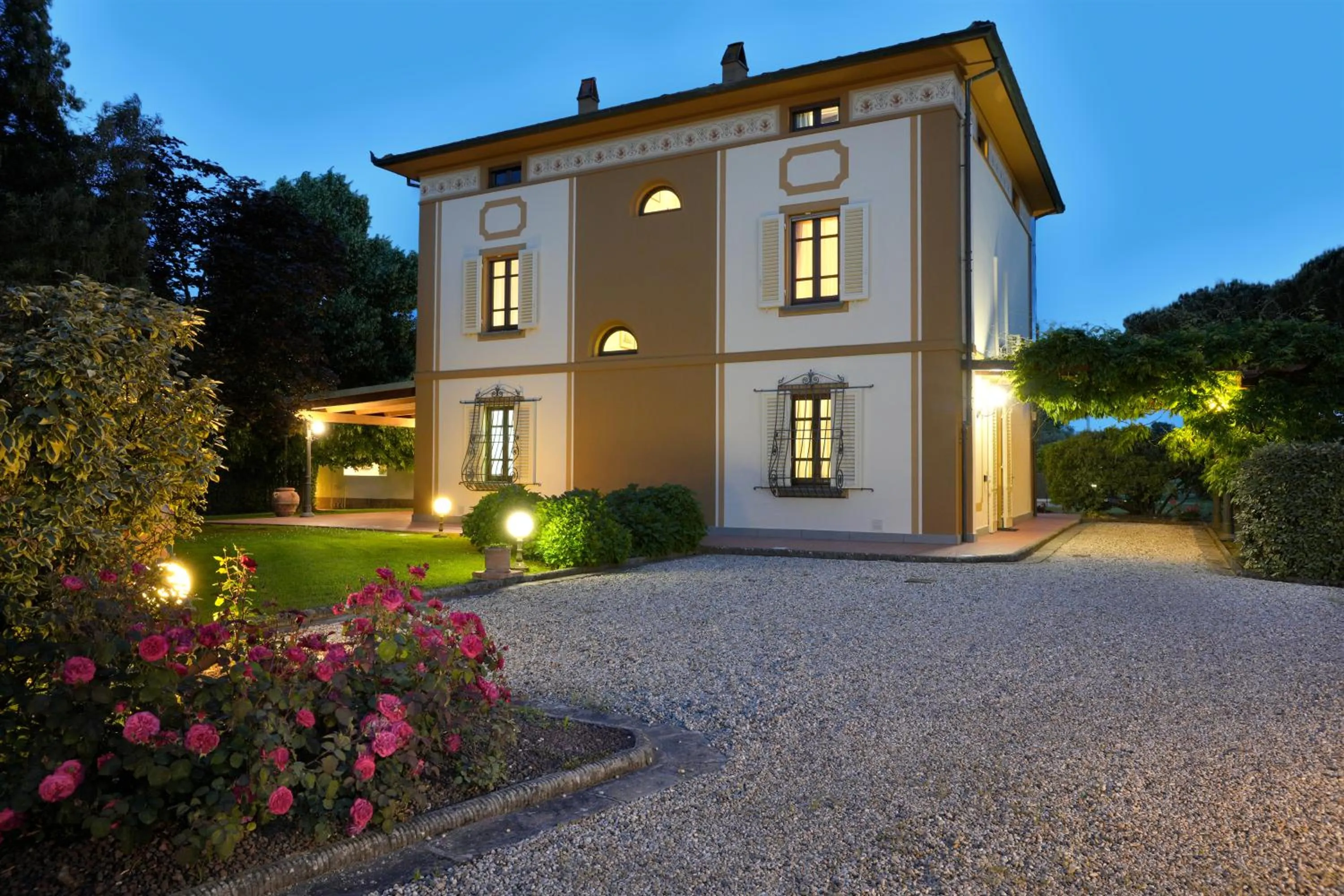 Property building in Villa Colombai