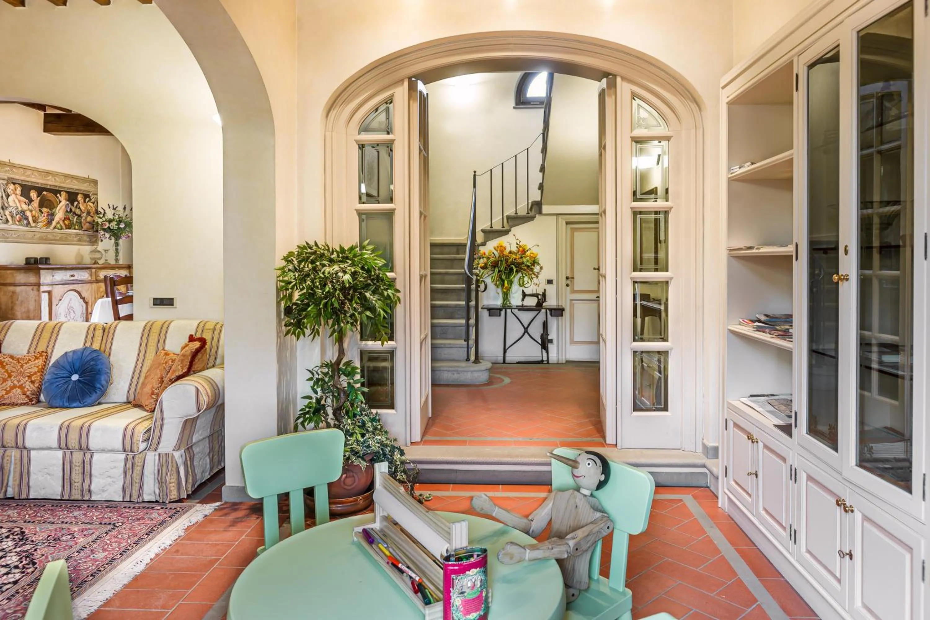 Communal lounge/ TV room in Villa Colombai