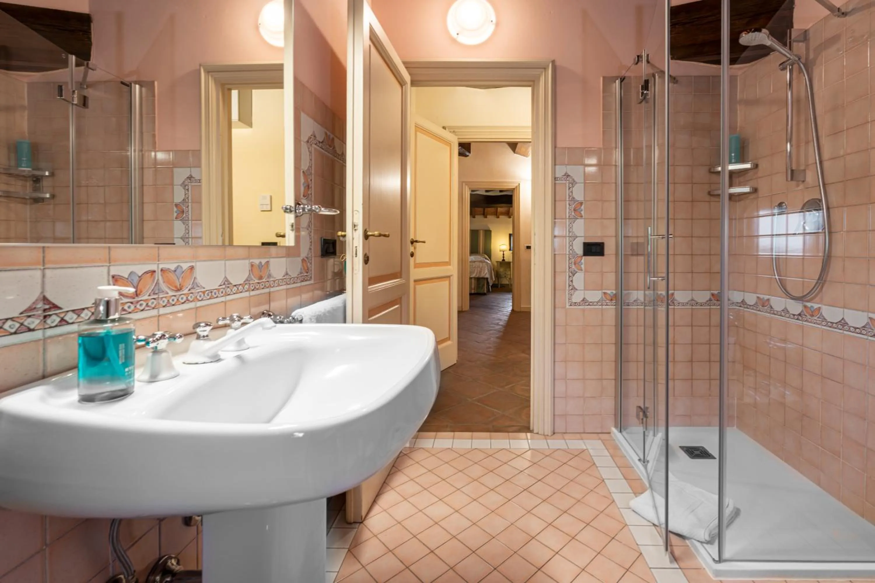 Shower in Villa Colombai