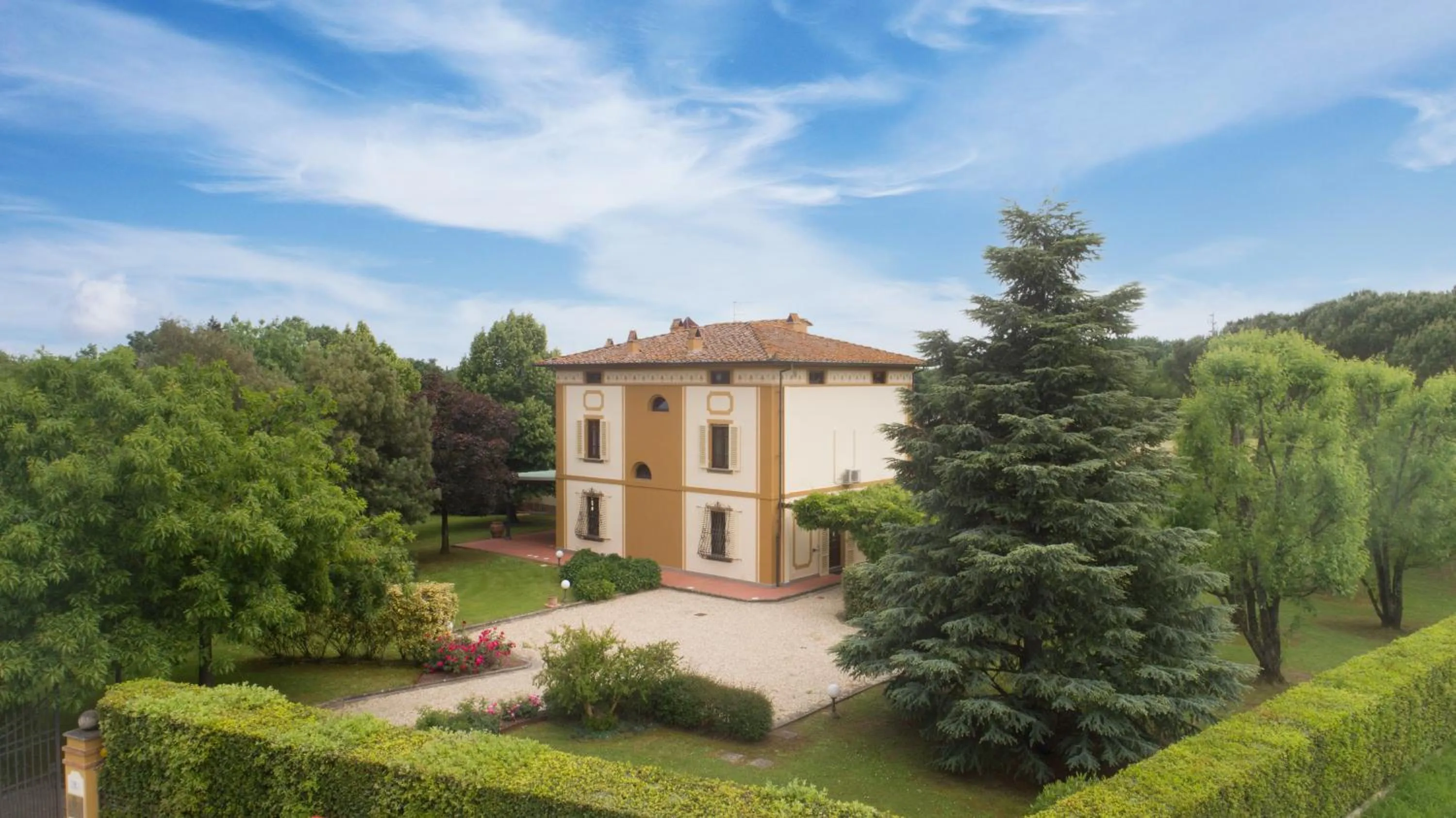 Property building in Villa Colombai