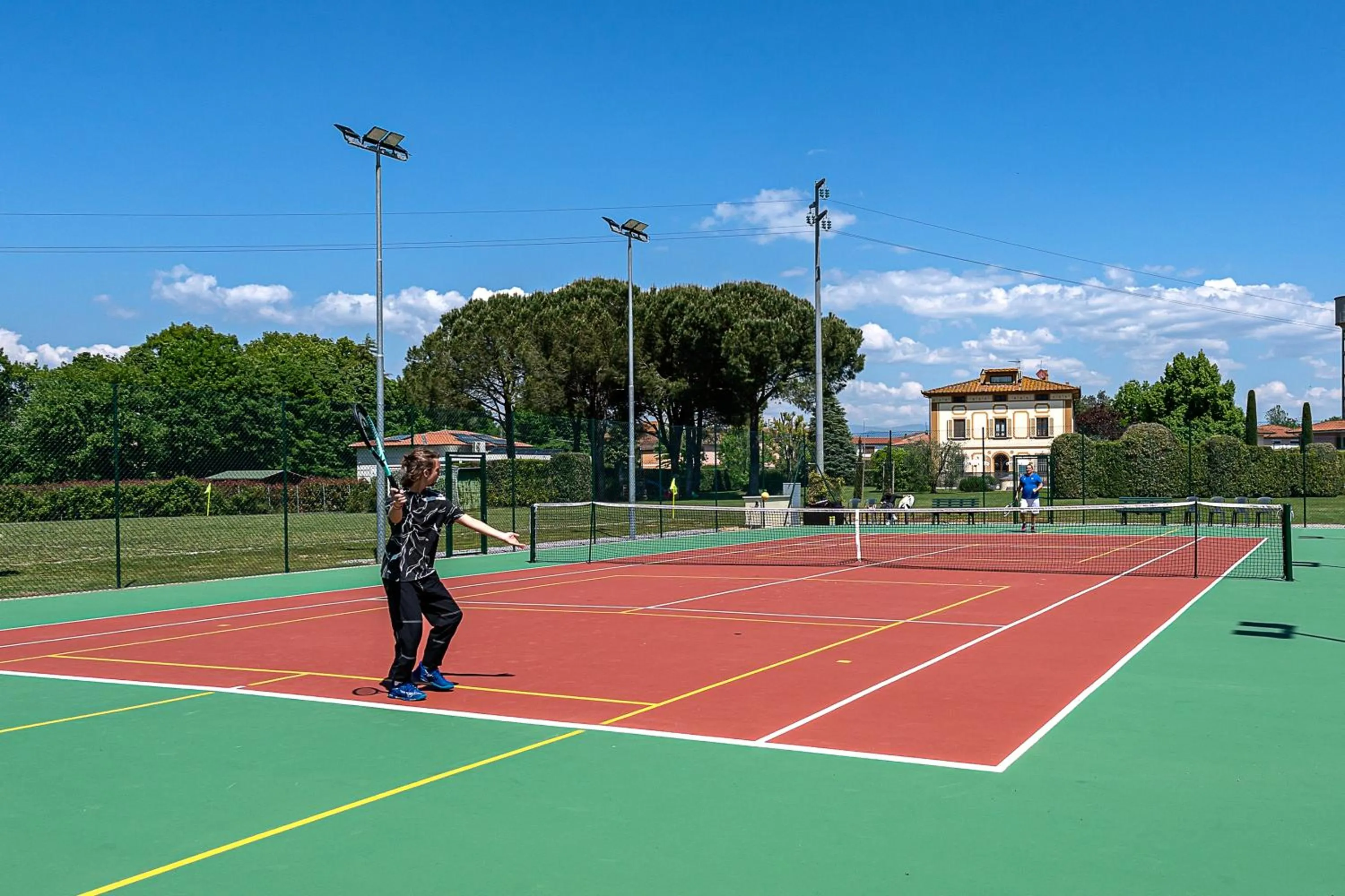 Tennis court in Villa Colombai