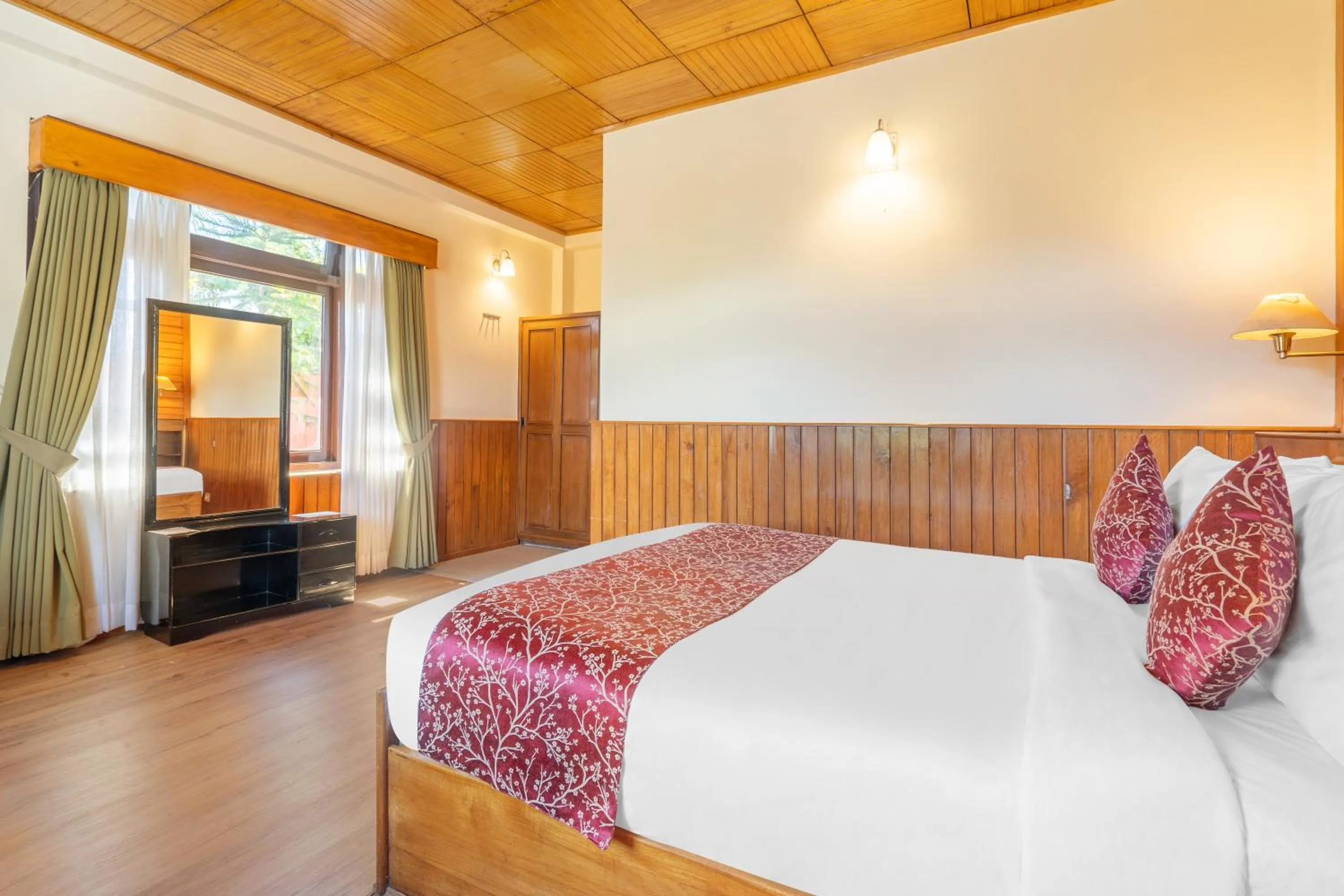 Photo of the whole room, Bed in Summit Tashi Ghang Heritage Resort