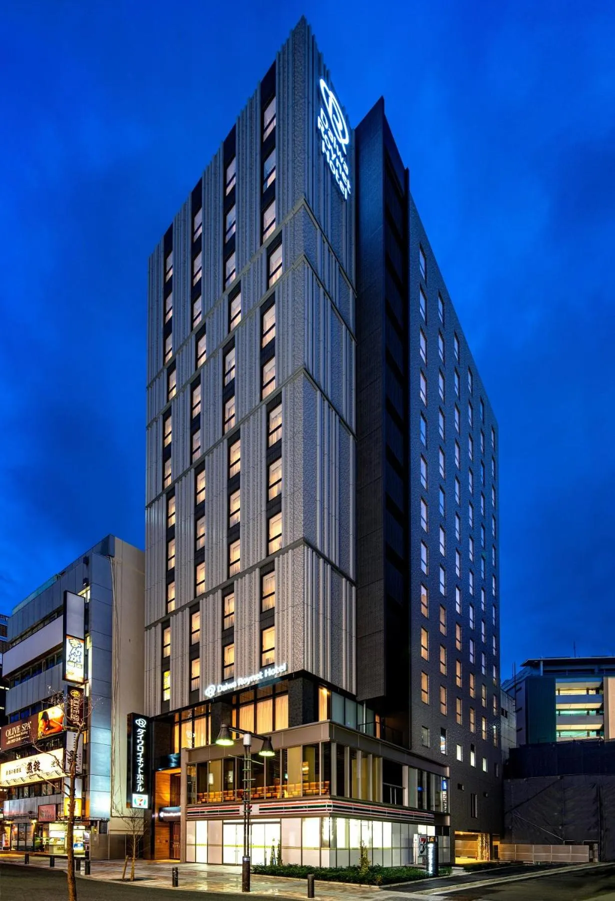 Property building in DEL style Ikebukuro Higashiguchi by Daiwa Roynet Hotel