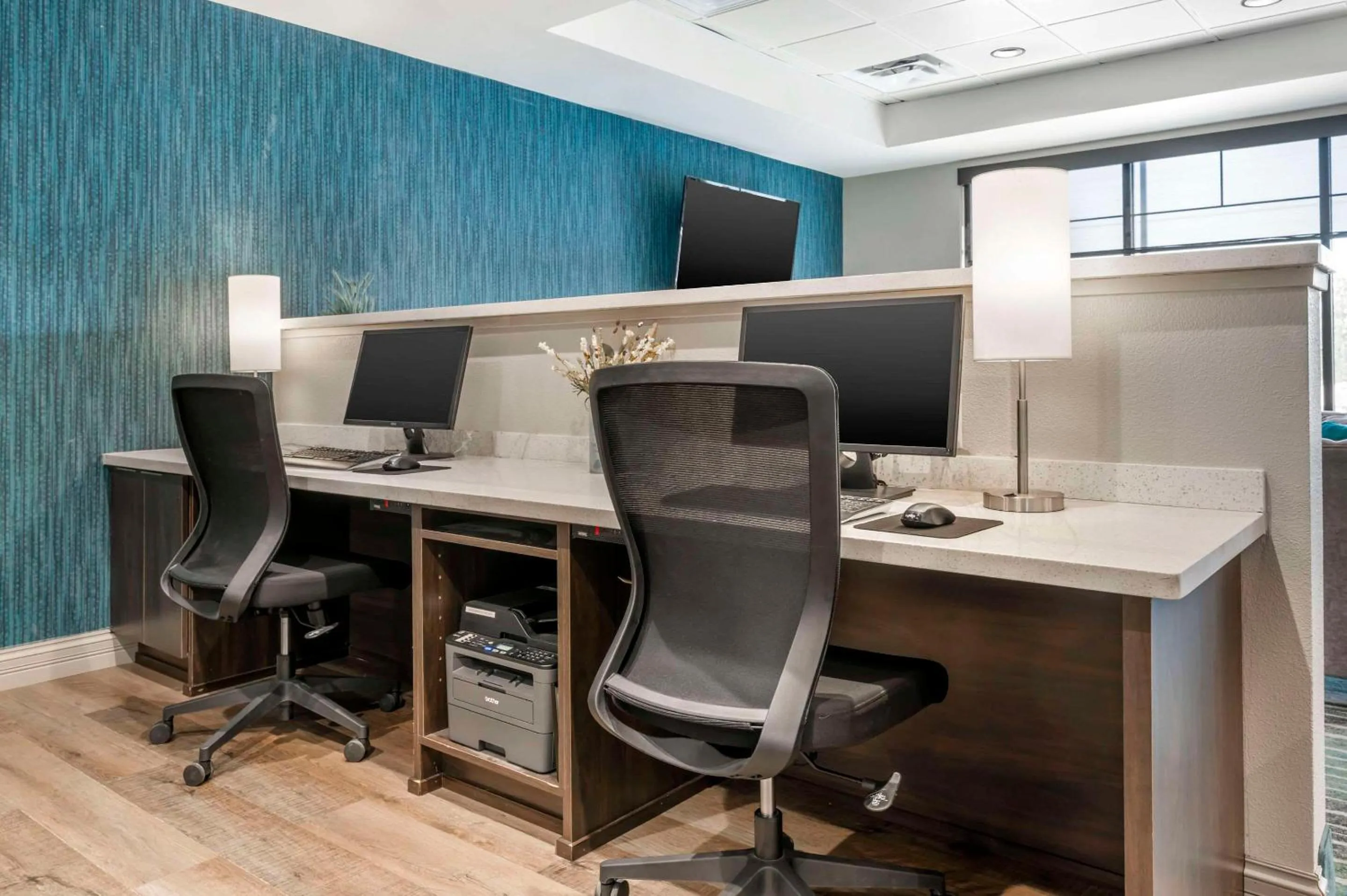 Business facilities in Comfort Inn & Suites Clarksville - Louisville North