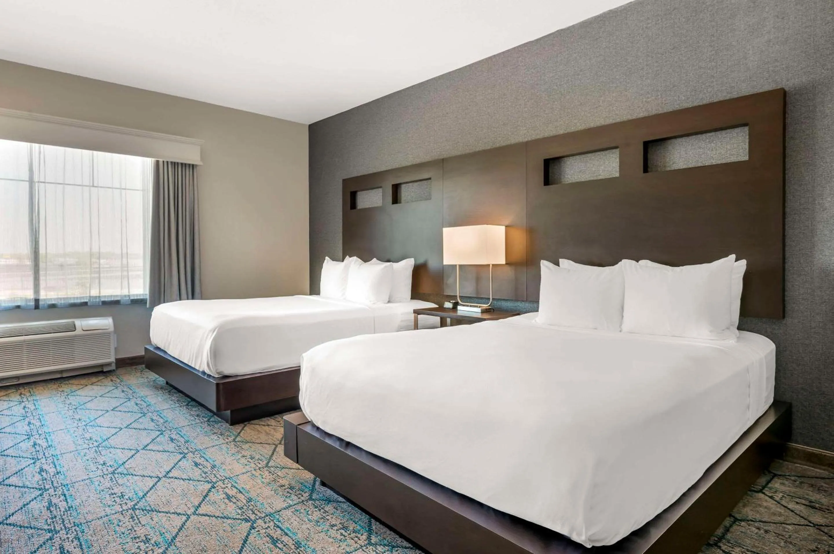 Bedroom, Bed in Comfort Inn & Suites Clarksville - Louisville North